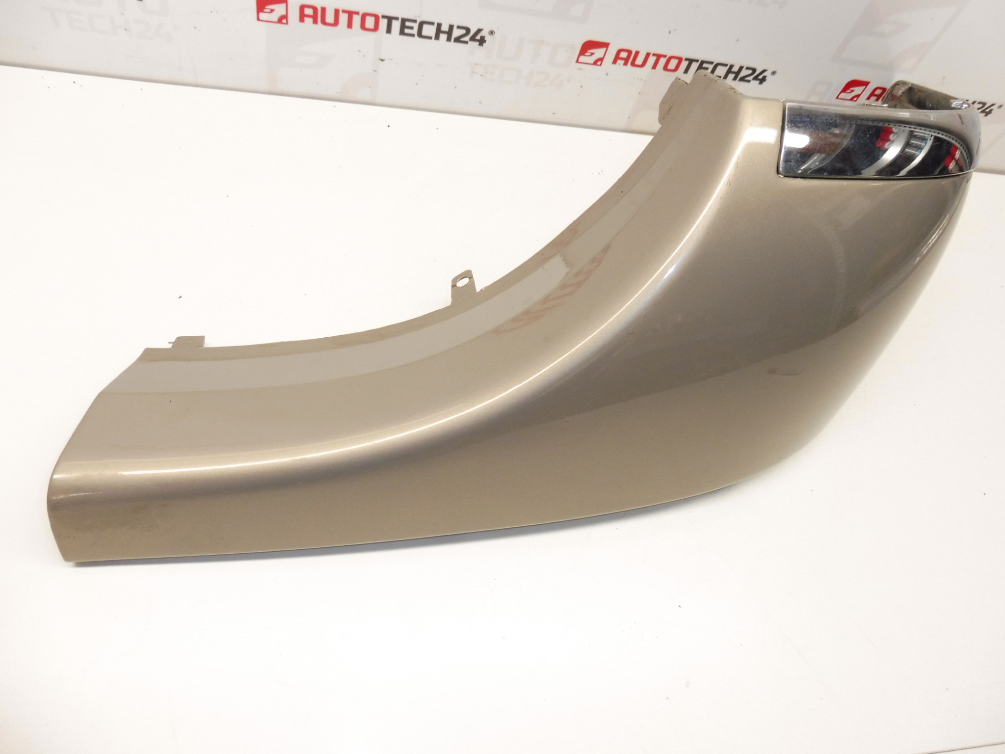 Rechte Leiste mit verchromter Heckstoßstange Citroën Xsara Picasso KDDC 7452CT