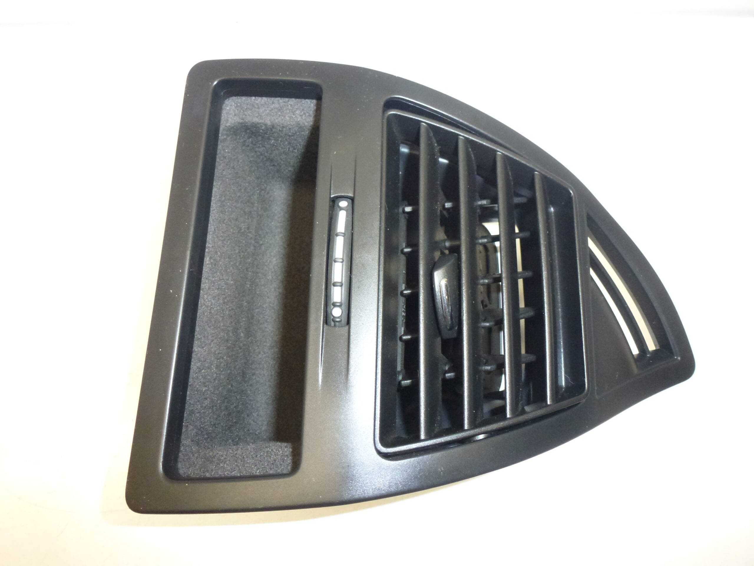 Belüftungsöffnung rechts Citroën C4 9649598677 9649598977