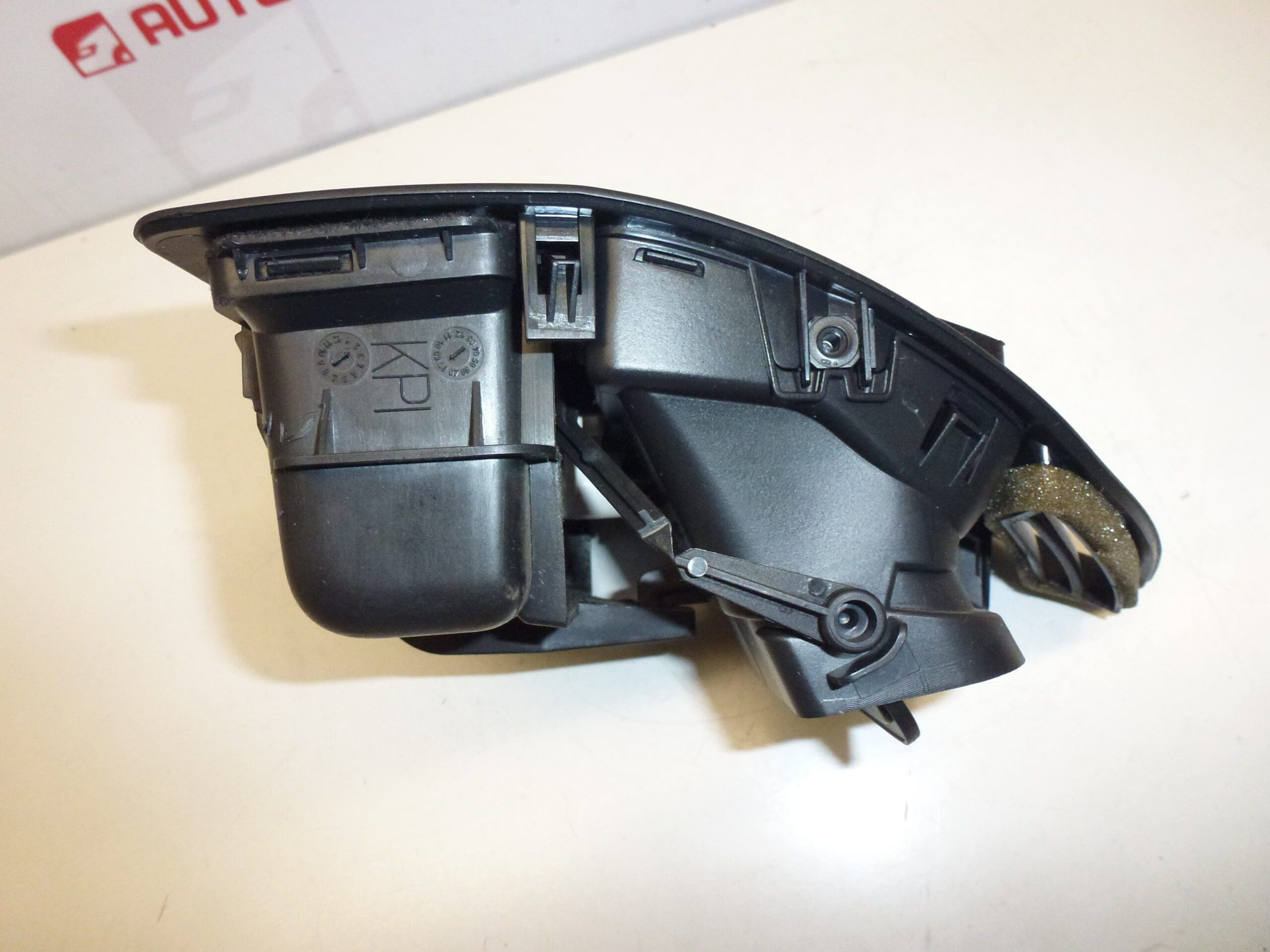 Belüftungsöffnung links Citroën C4 9649598677 9649598977 8265N7