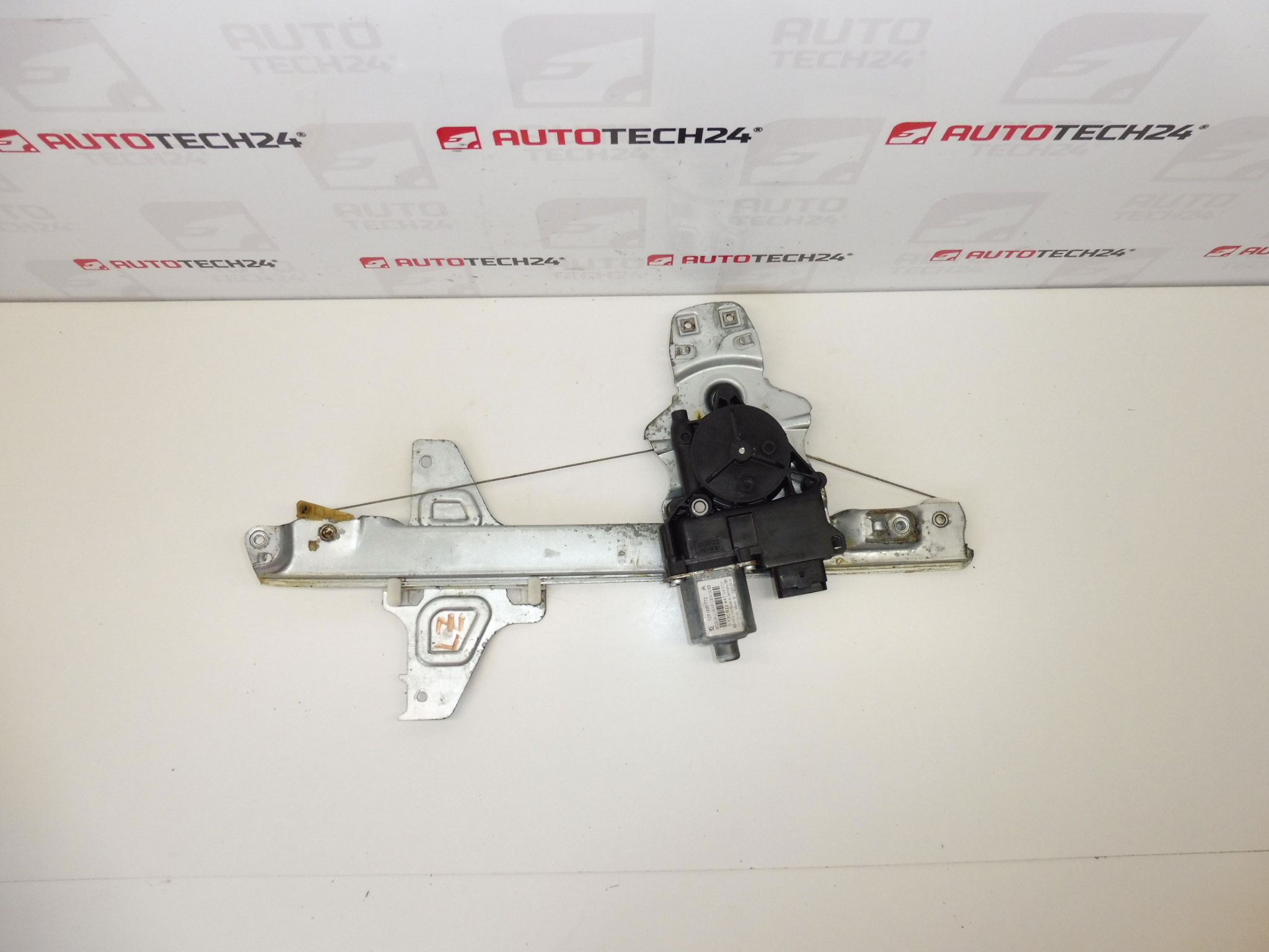 Citroën C5 X7 Zugmechanismus für linke Heckscheibe 0130822447 128000772