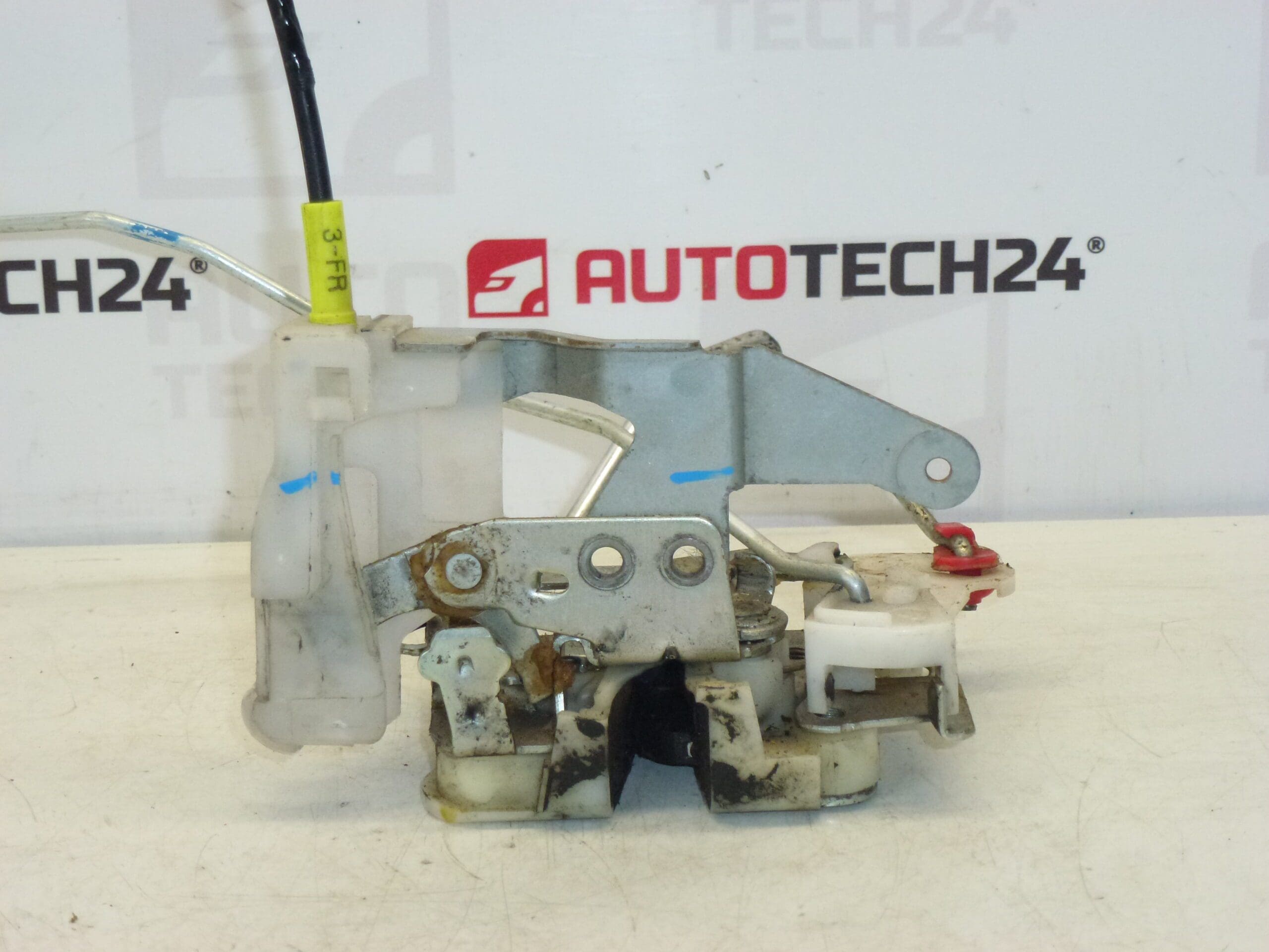 Linkes Türschloss Citroën C1 Peugeot 107 9135S2