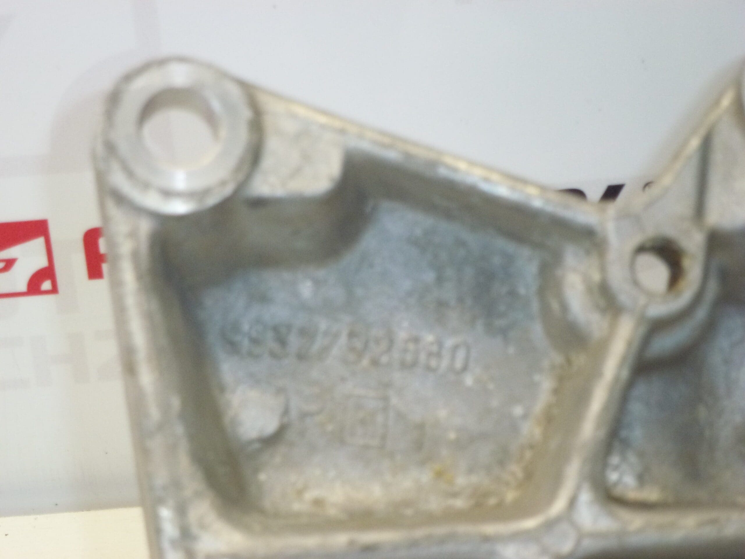 Achshalter 1,8 16V 2,0 16V Citroën Peugeot 9637792680 1807J2