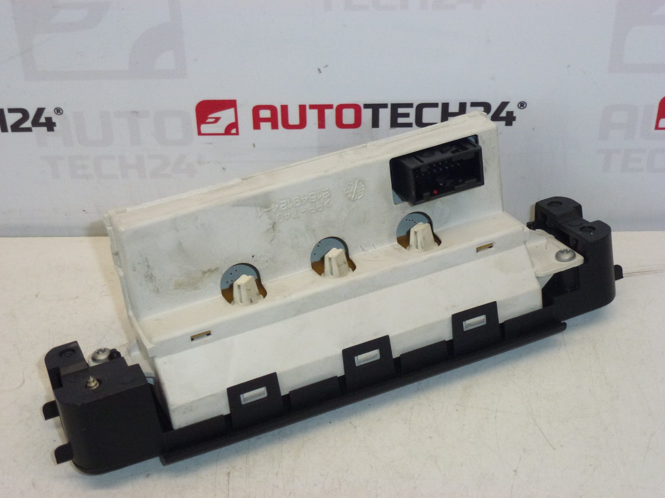 Peugeot 406 Radio und Computerdisplay 9644230277