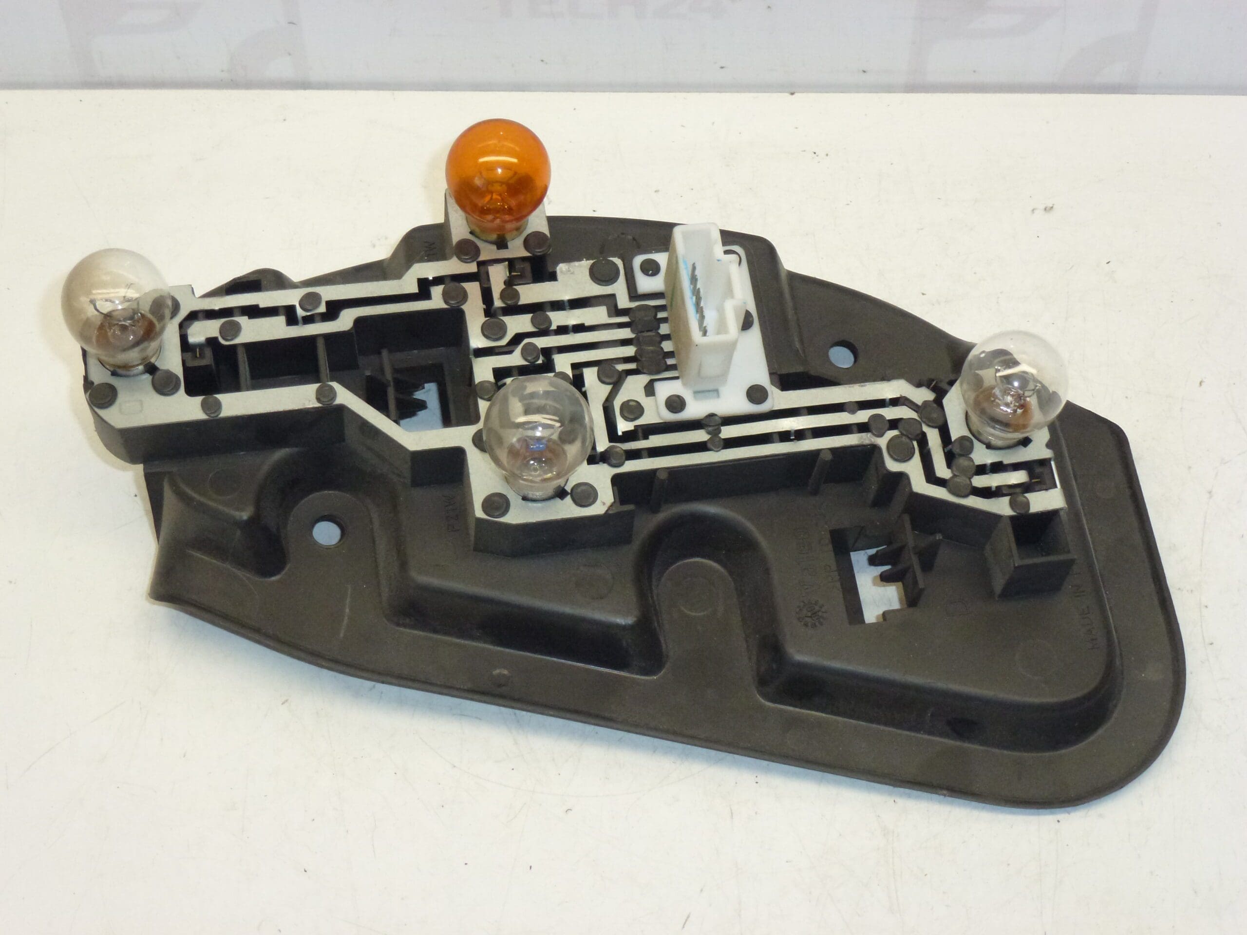 Lampenfassung rechte Rückleuchte Citroën C5 Limousine