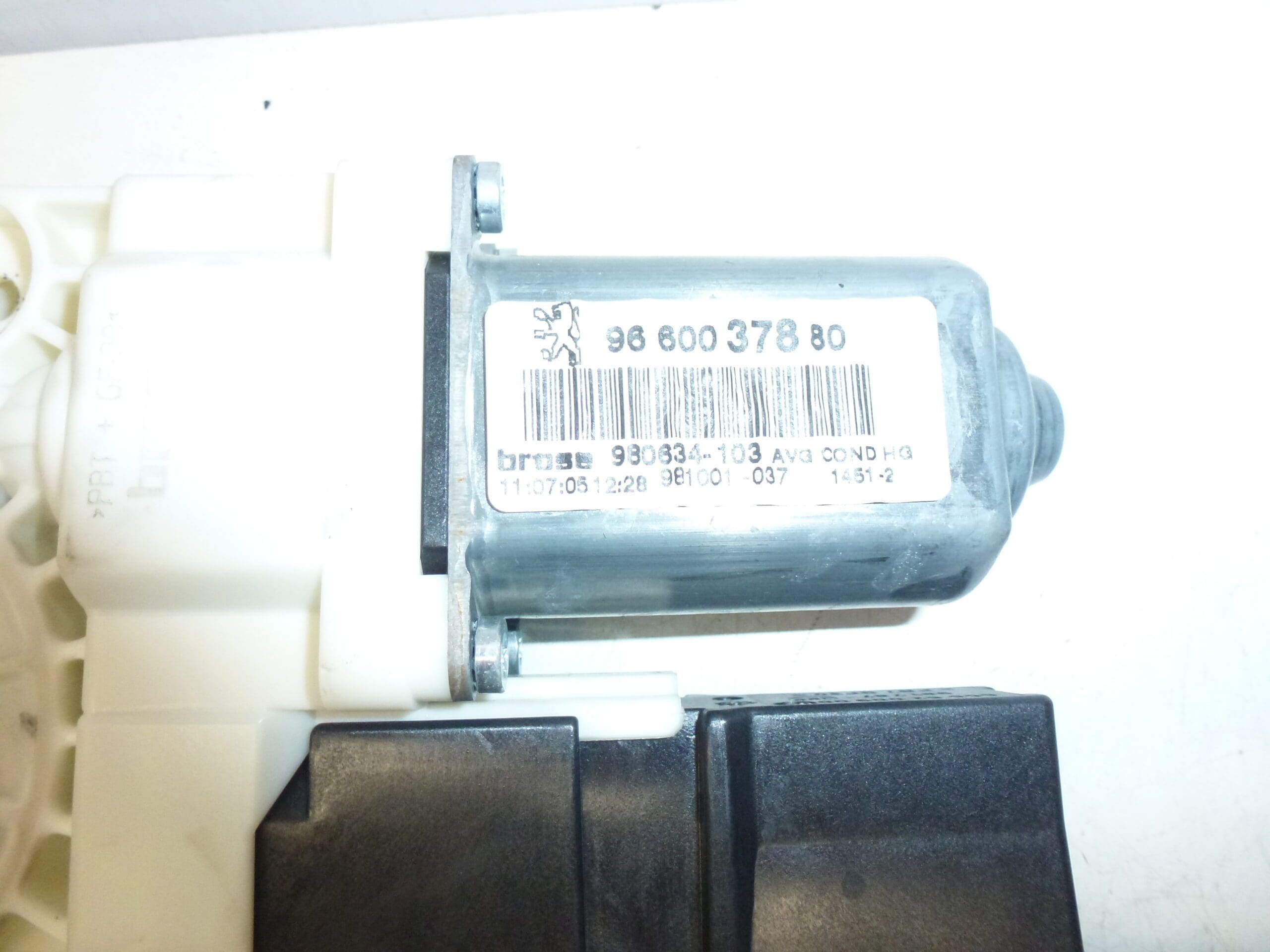 Peugeot 307 CC Fensterhebermotor links 9660037880 9221CN