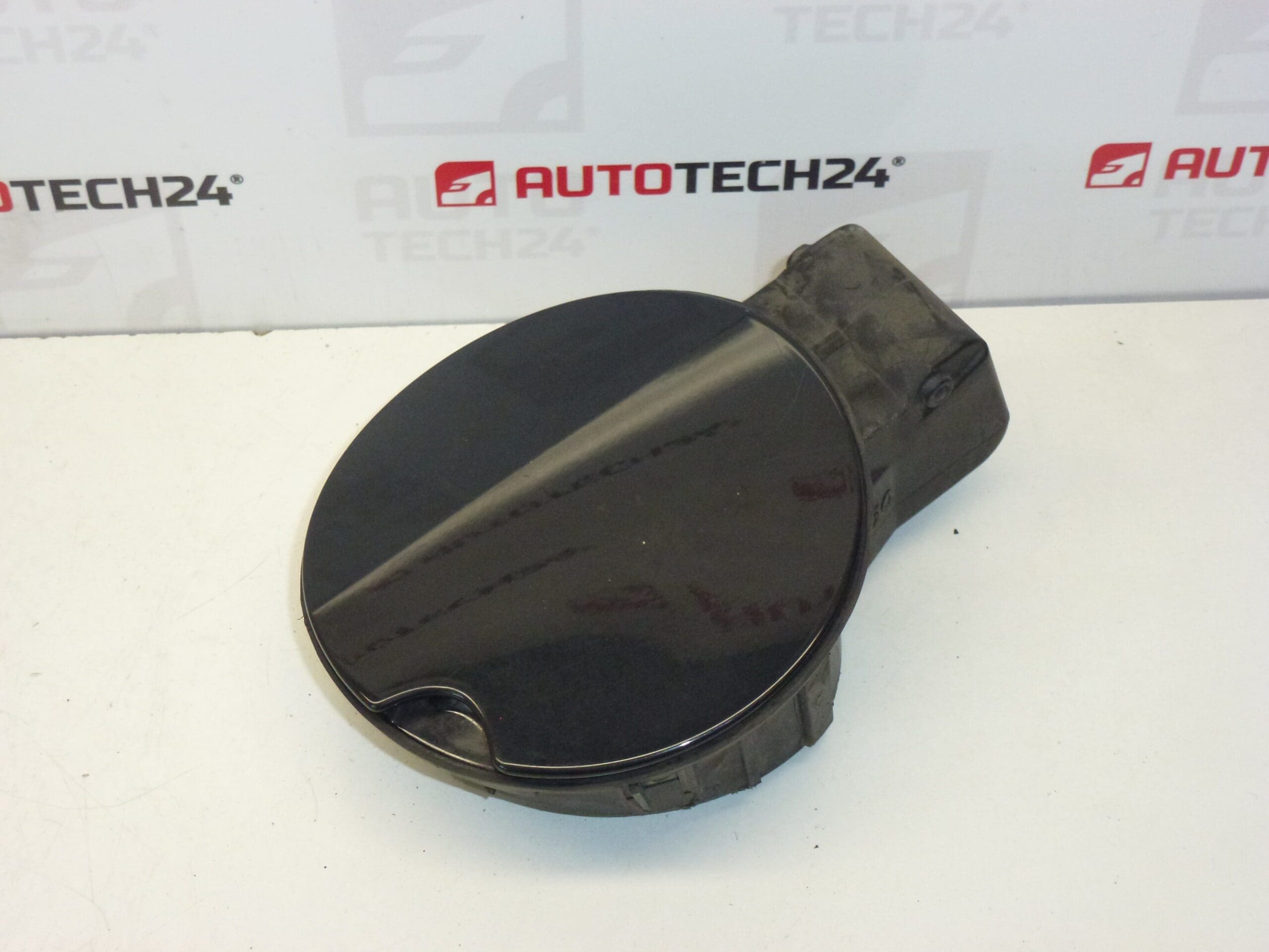 Tankdeckel Citroën C4 3 Türen 9650817777 1517C0 EXL