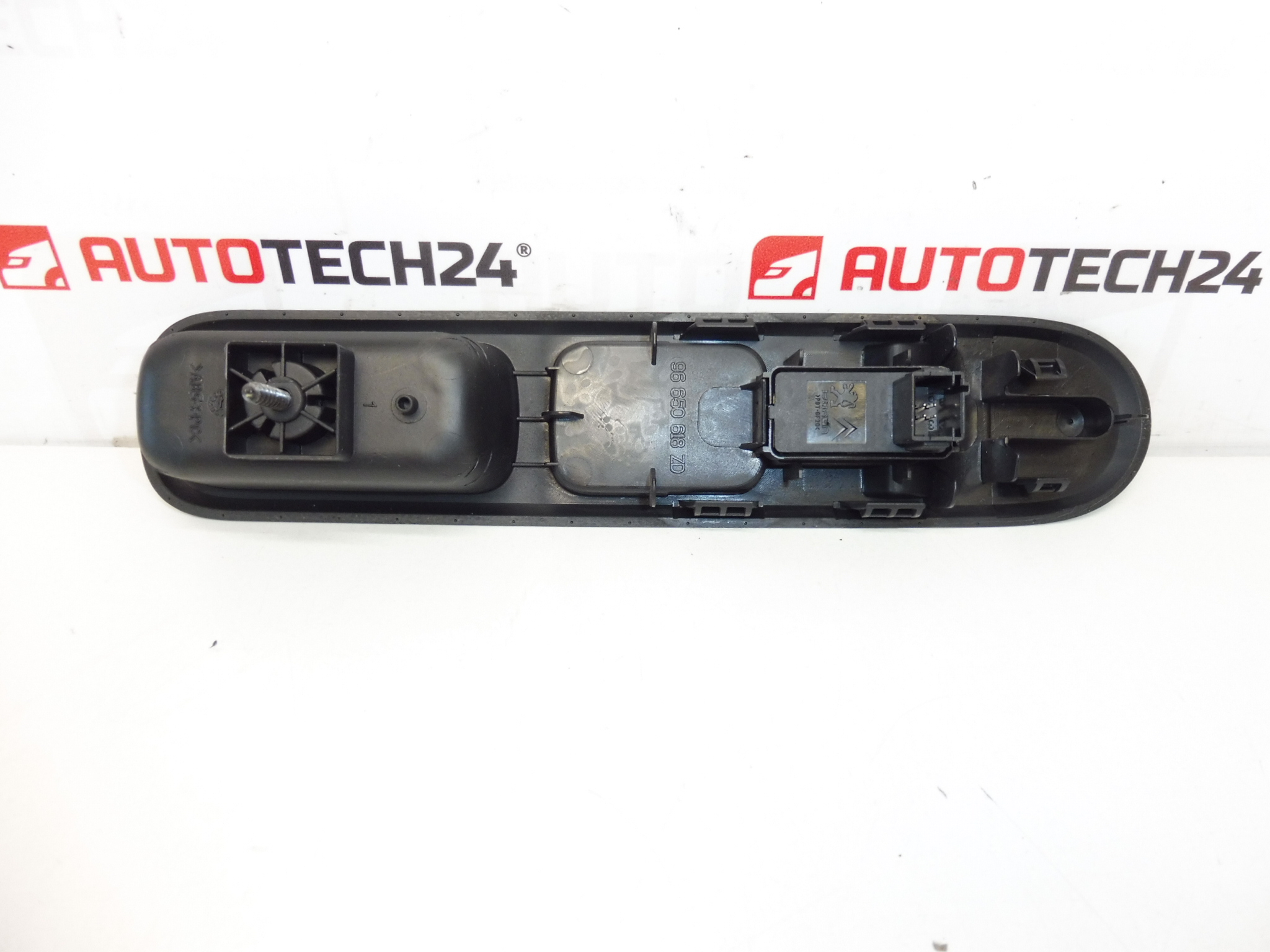 Peugeot 3008 und 5008 Fensterheber 96662297XT 96650618ZD 6490X3
