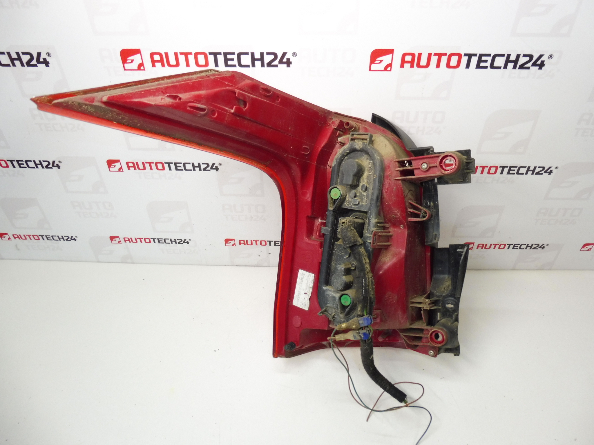 Rechte Rückleuchte Peugeot 5008 I 9672666680 6351KH 6351HX