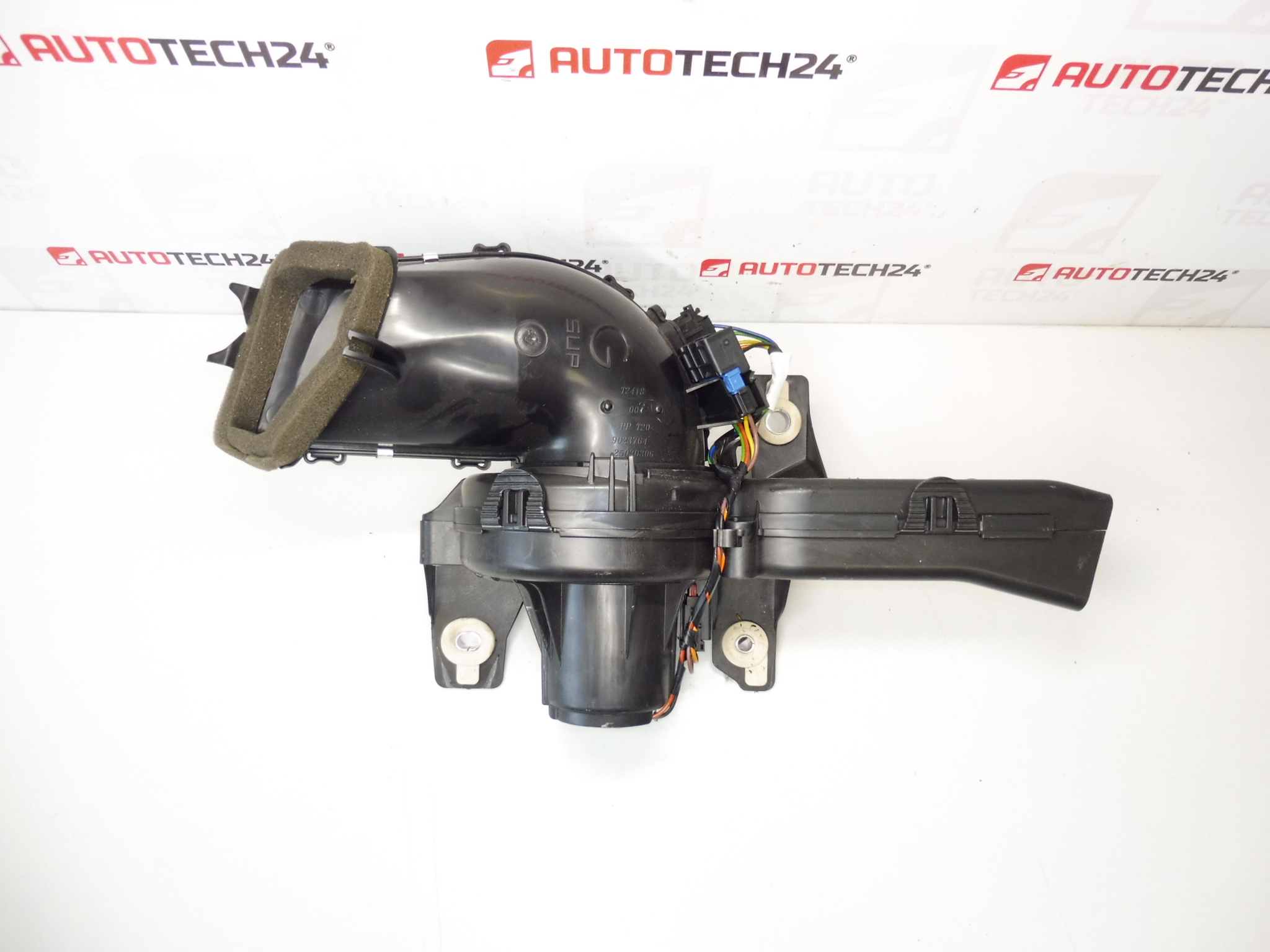 Heizungsgebläse links Peugeot 3008 5008 9683441680 T5157001 6441CV