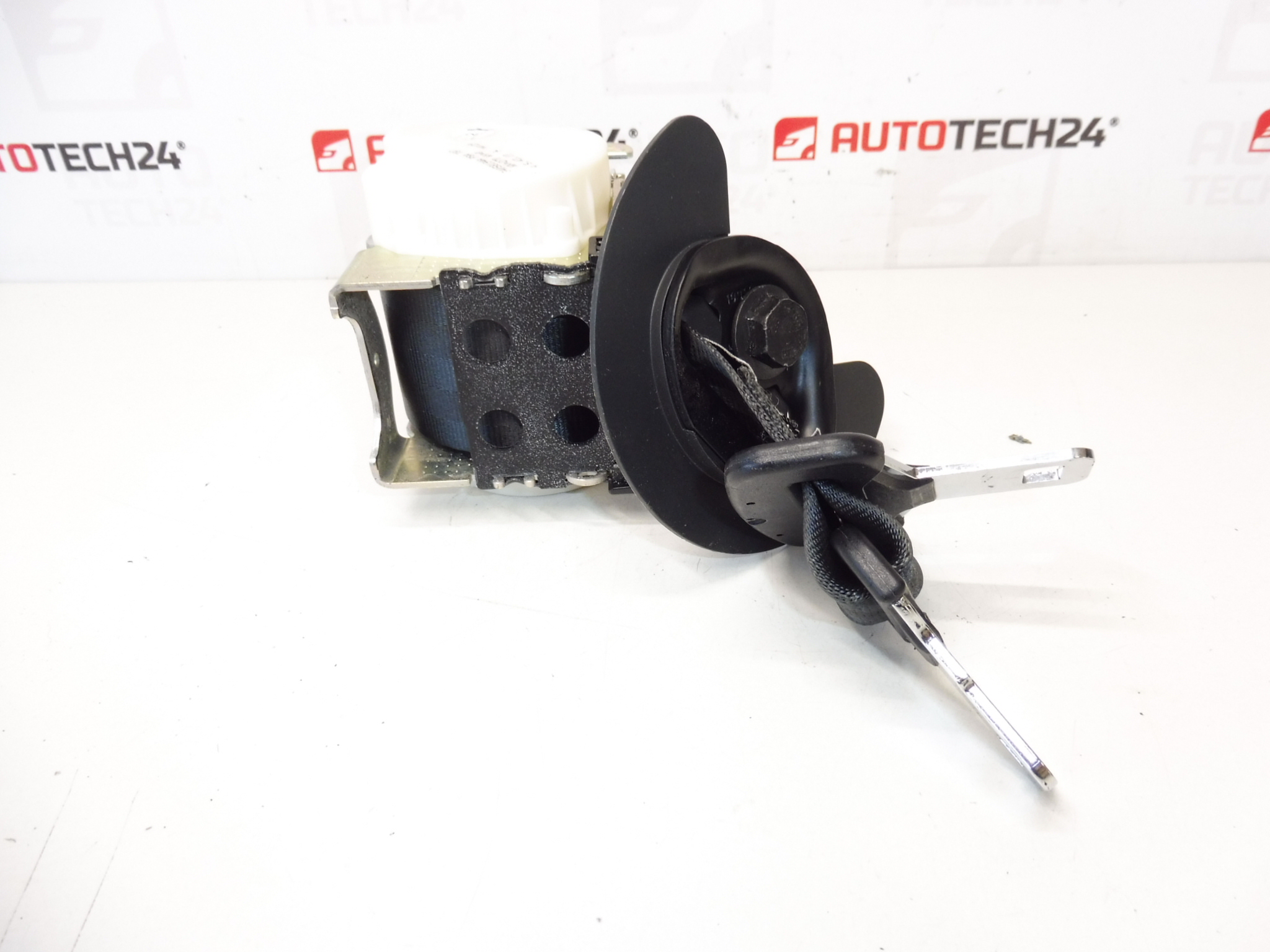 Sicherheitsgurt Mitte hinten Peugeot 5008 34058194A 8975SK