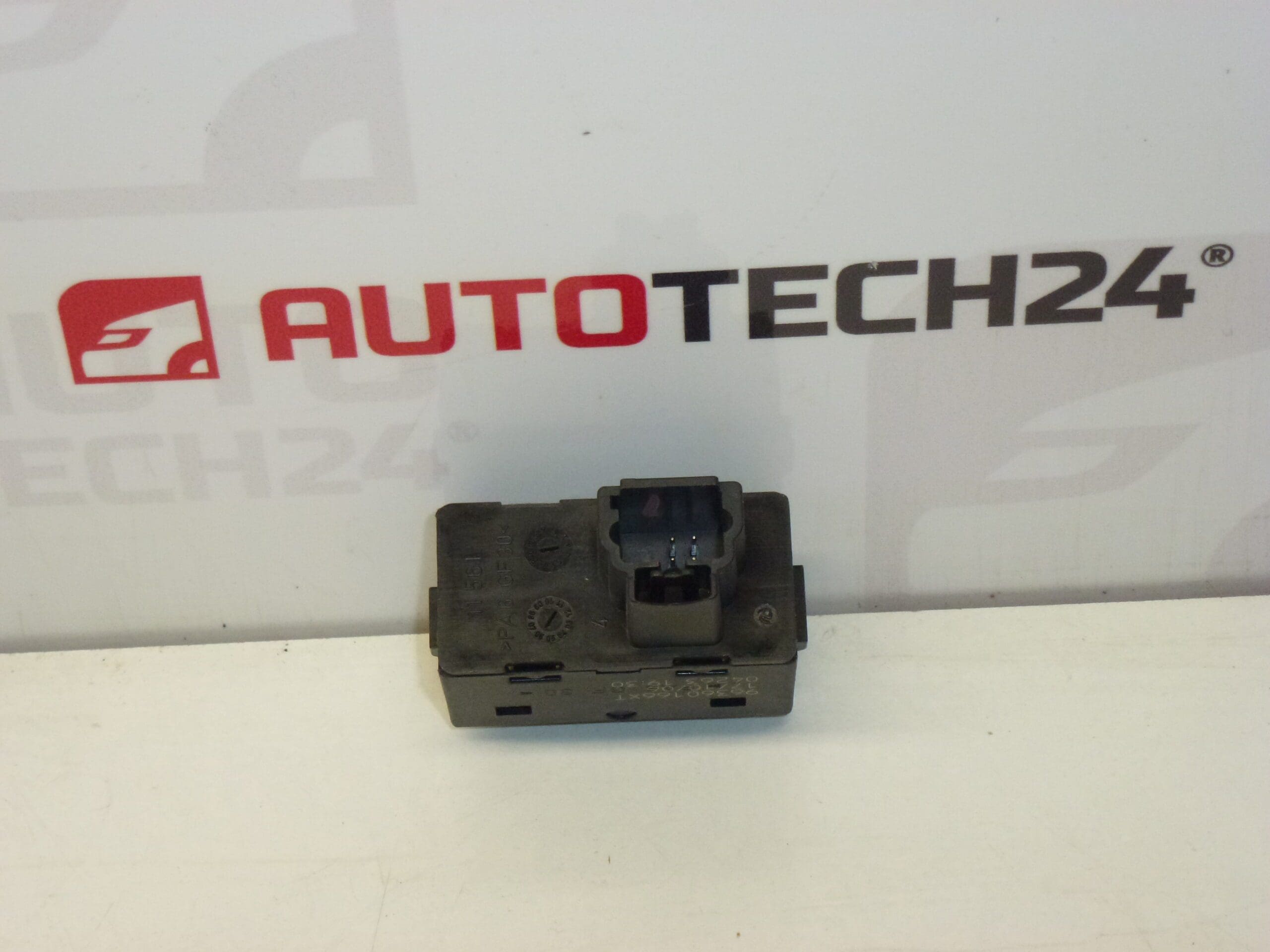 Citroën Peugeot 96360166XT 6554E8 Fensterheber