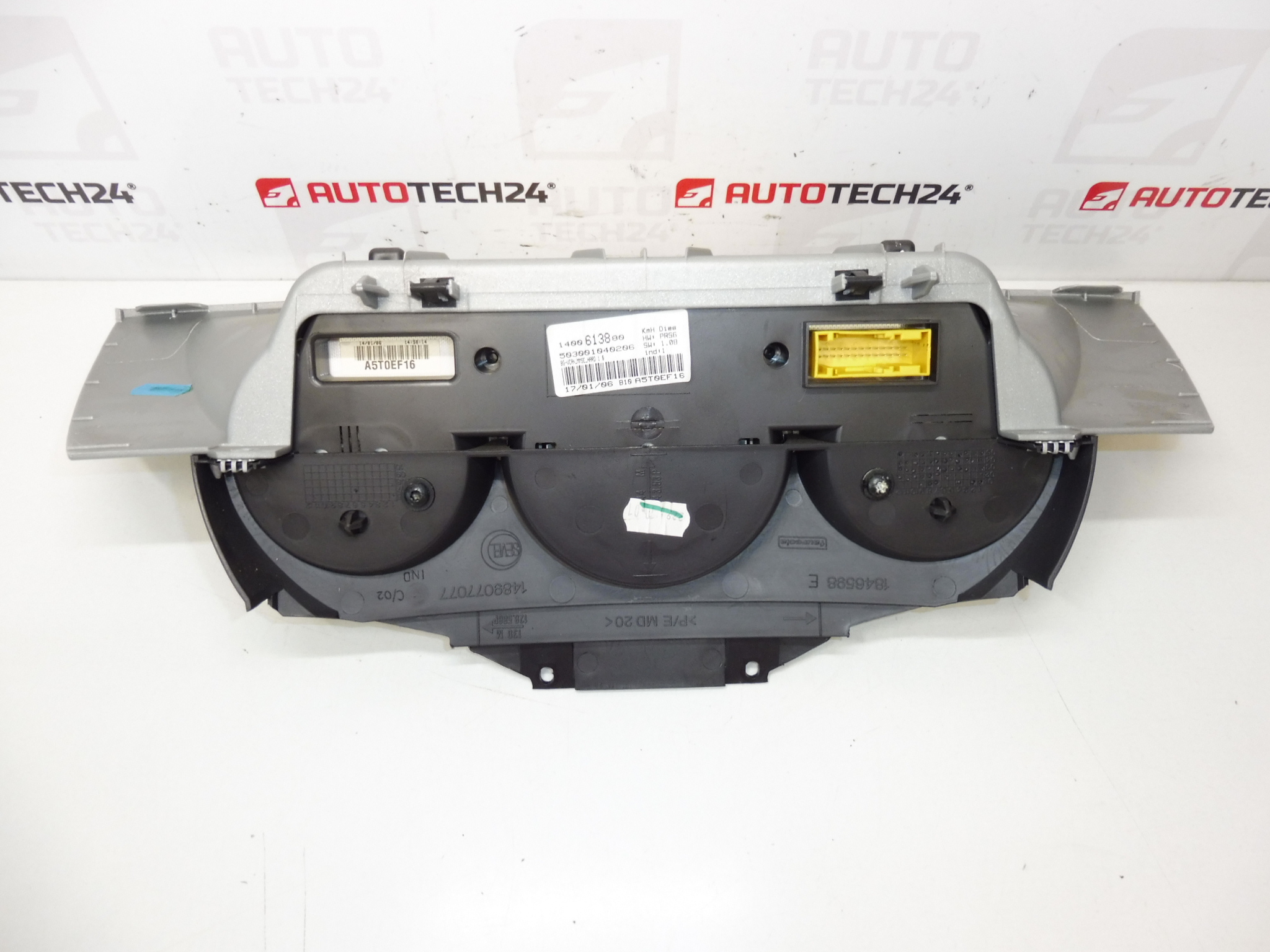 Tachometer Citroën C8 Peugeot 807 1400613880 6105XG