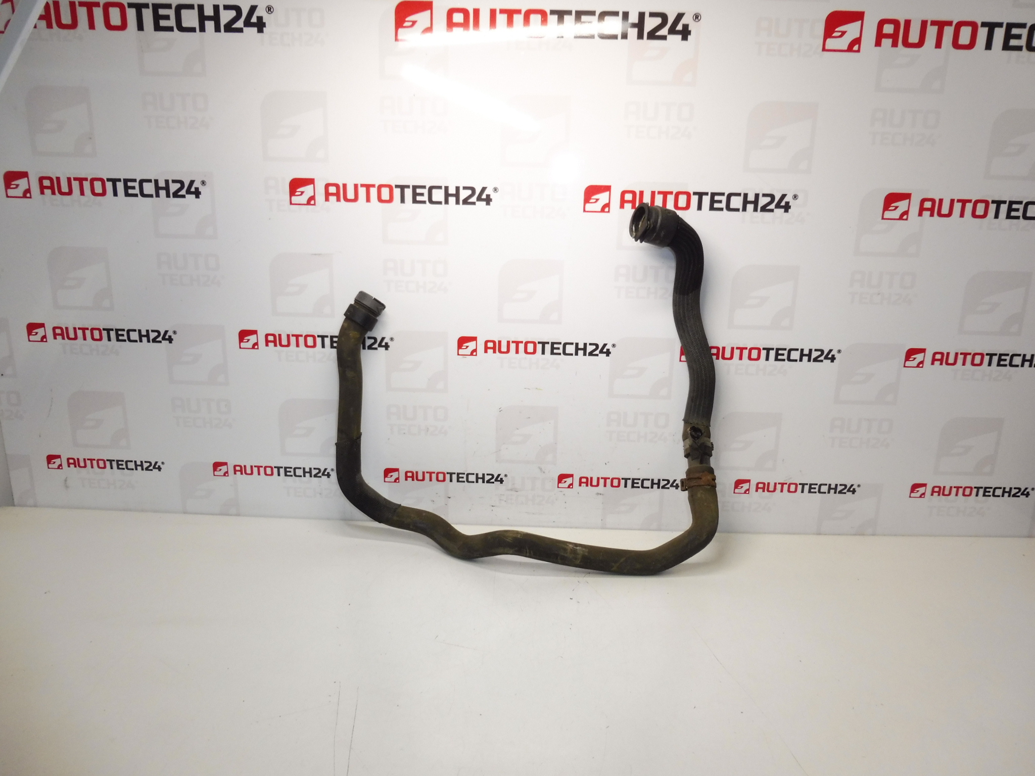 Wasserschlauch Citroën Peugeot 1.4 VTI 1.6 VTI 135201 1351NG