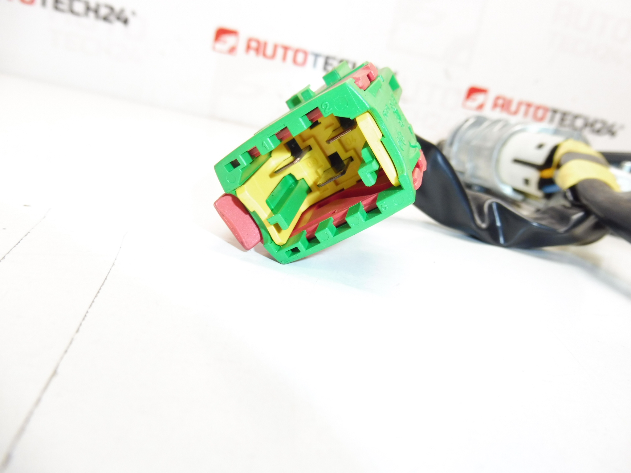 Schlosssatz Peugeot 1007 4162EV 4162AH 2 Schlüssel