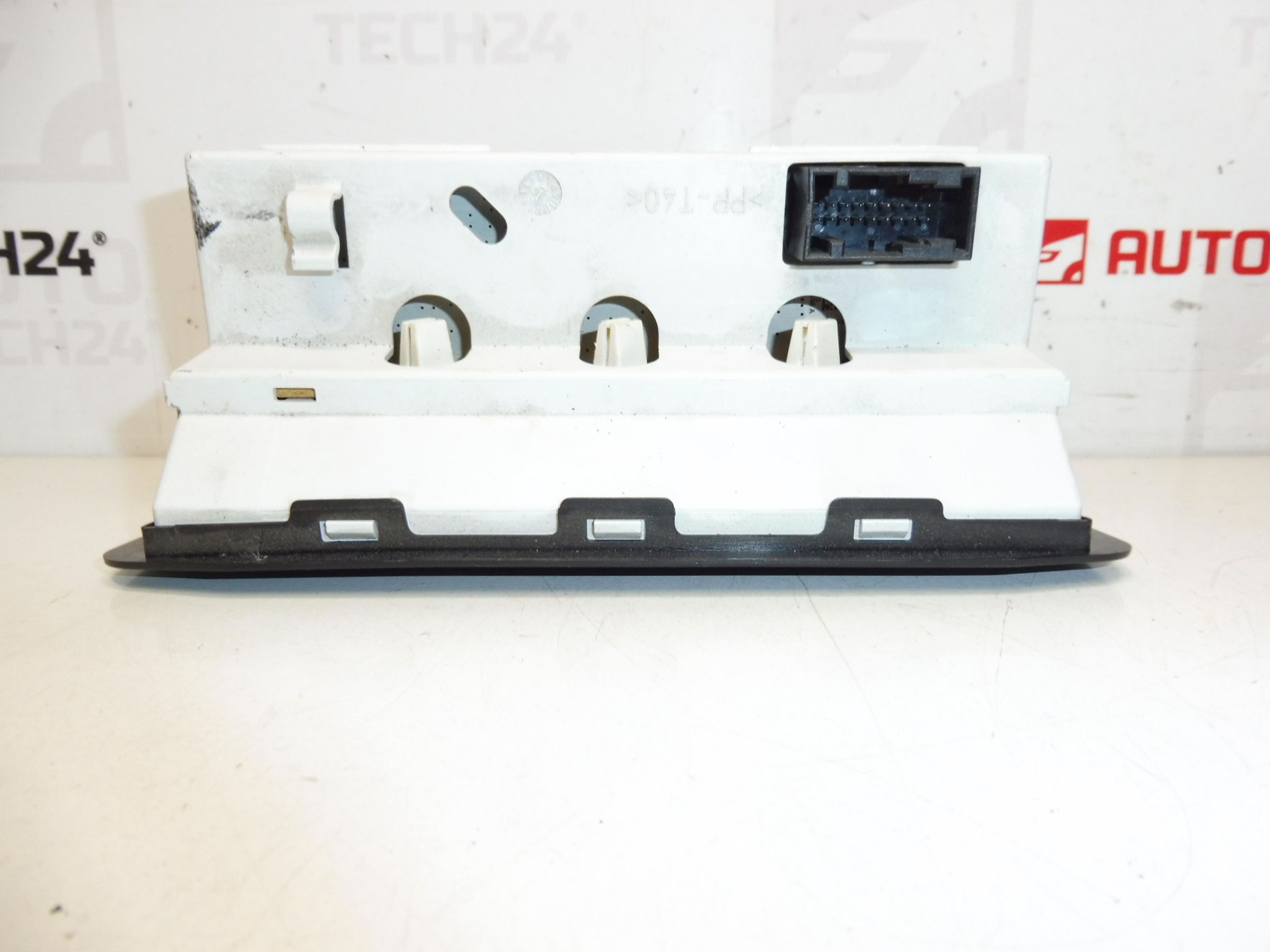 Anzeige Peugeot 206 9650242977 C00 6563HV