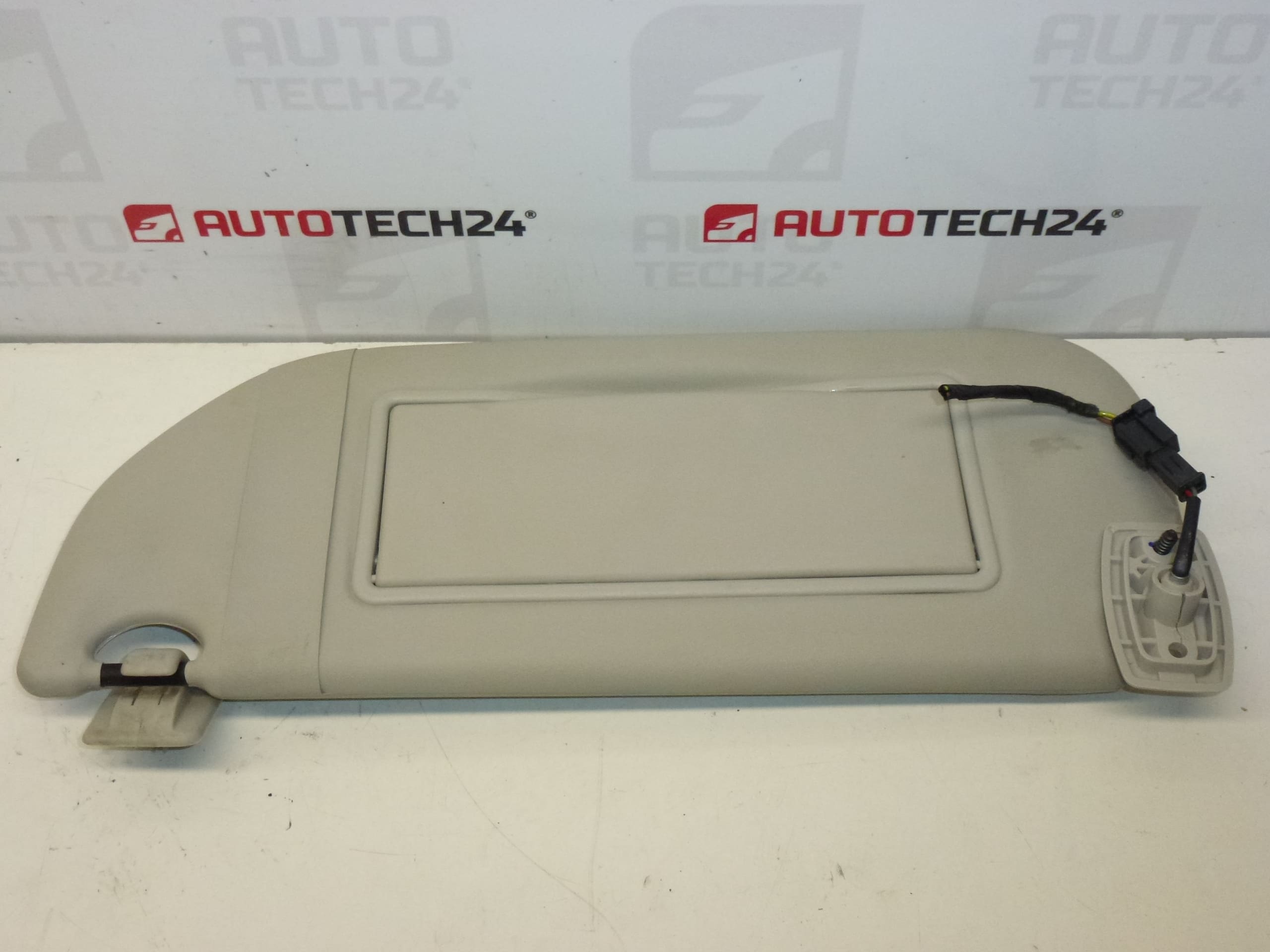Sonnenblende Citroën C2 C3 Beleuchtung - links 8143KN
