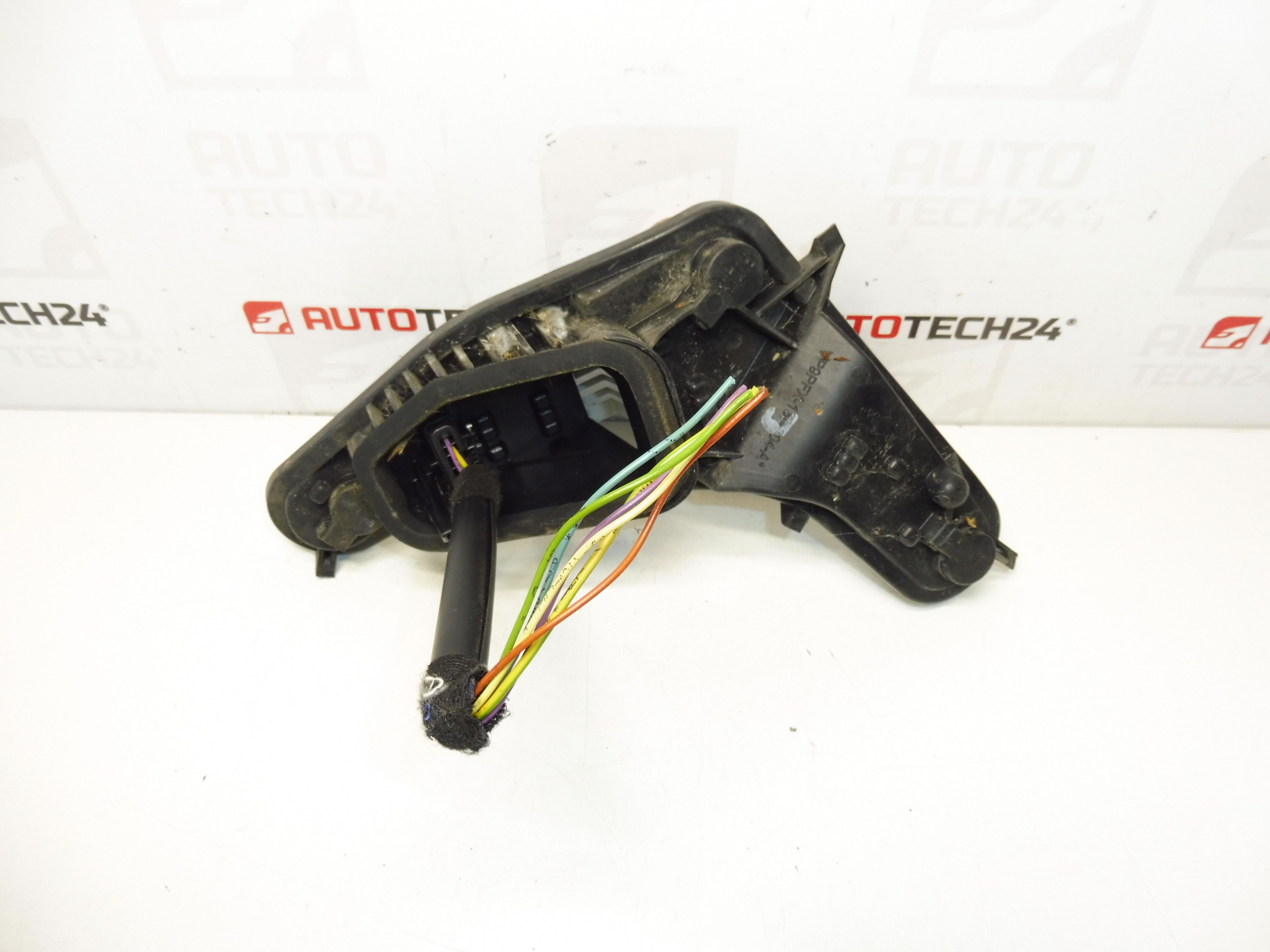 Lampenfassung Lampe hinten rechts Peugeot 207 9686565980 6351HQ