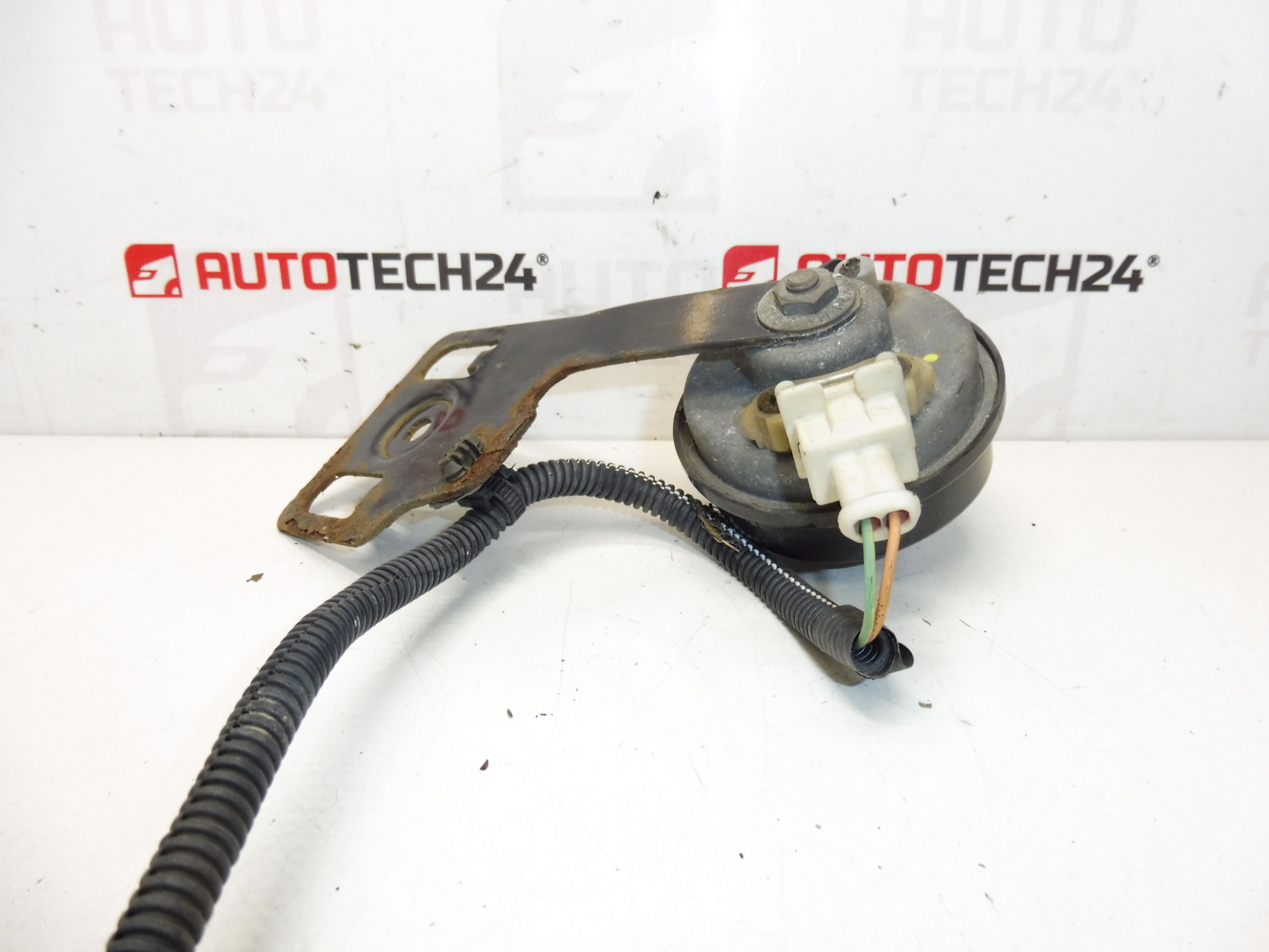 Hupe Hupe mit Halter Citroen Berlingo Peugeot Partner 6236F5 6236Q2