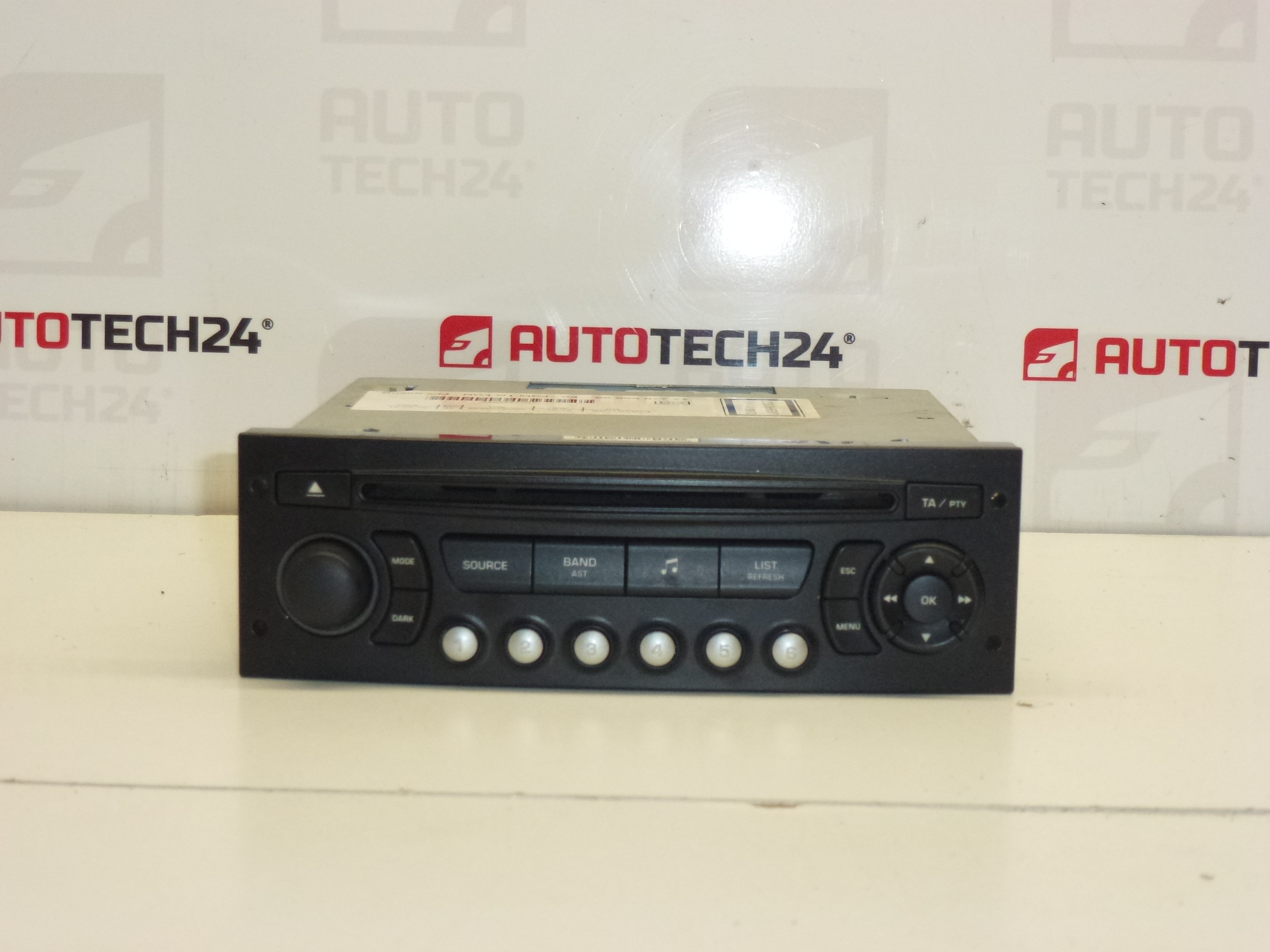 Autoradio mit CD MP3 Citroën Peugeot 9666967777 6579FG