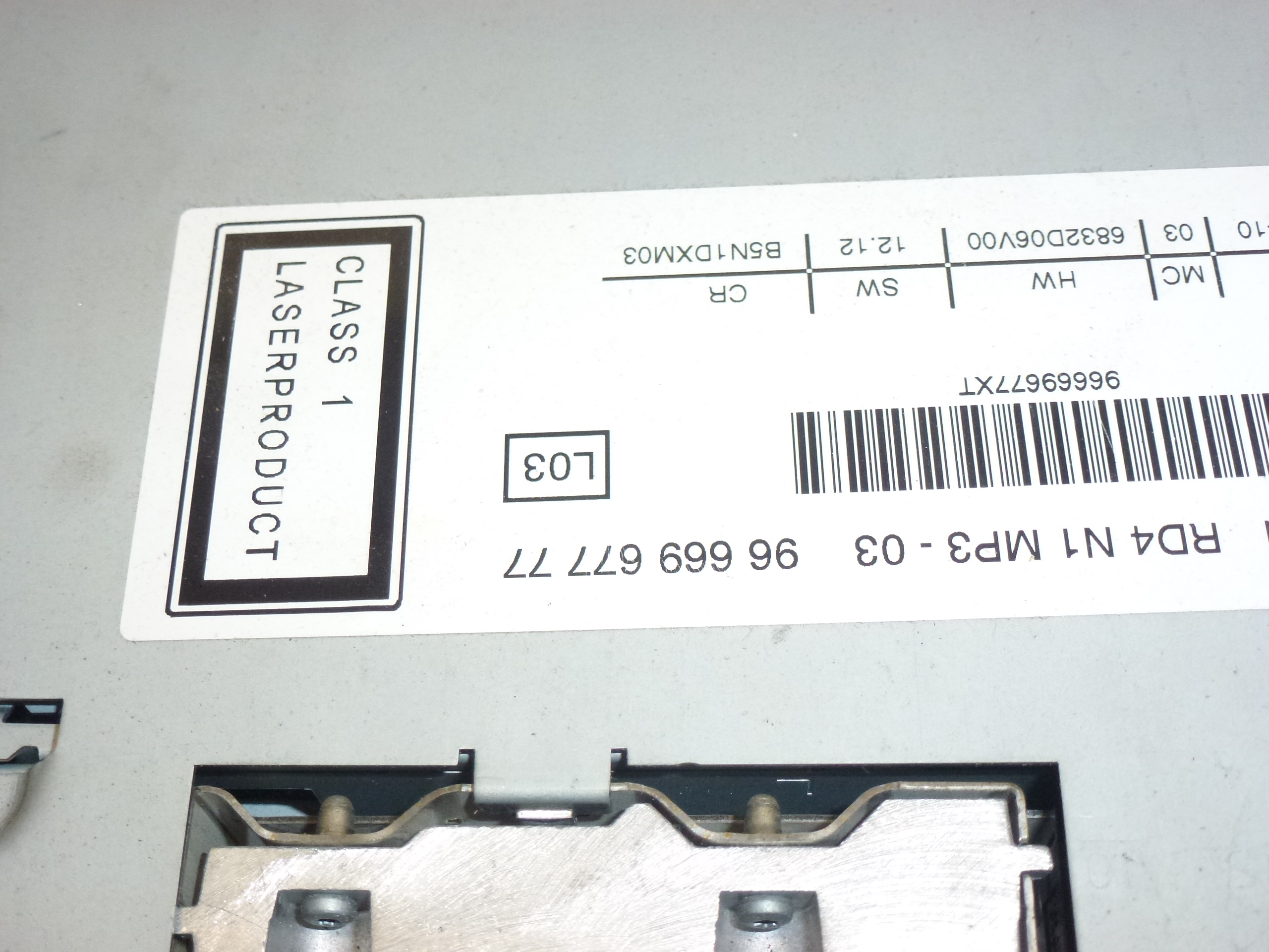 Autoradio mit CD MP3 Citroën Peugeot 9666967777 6579FG