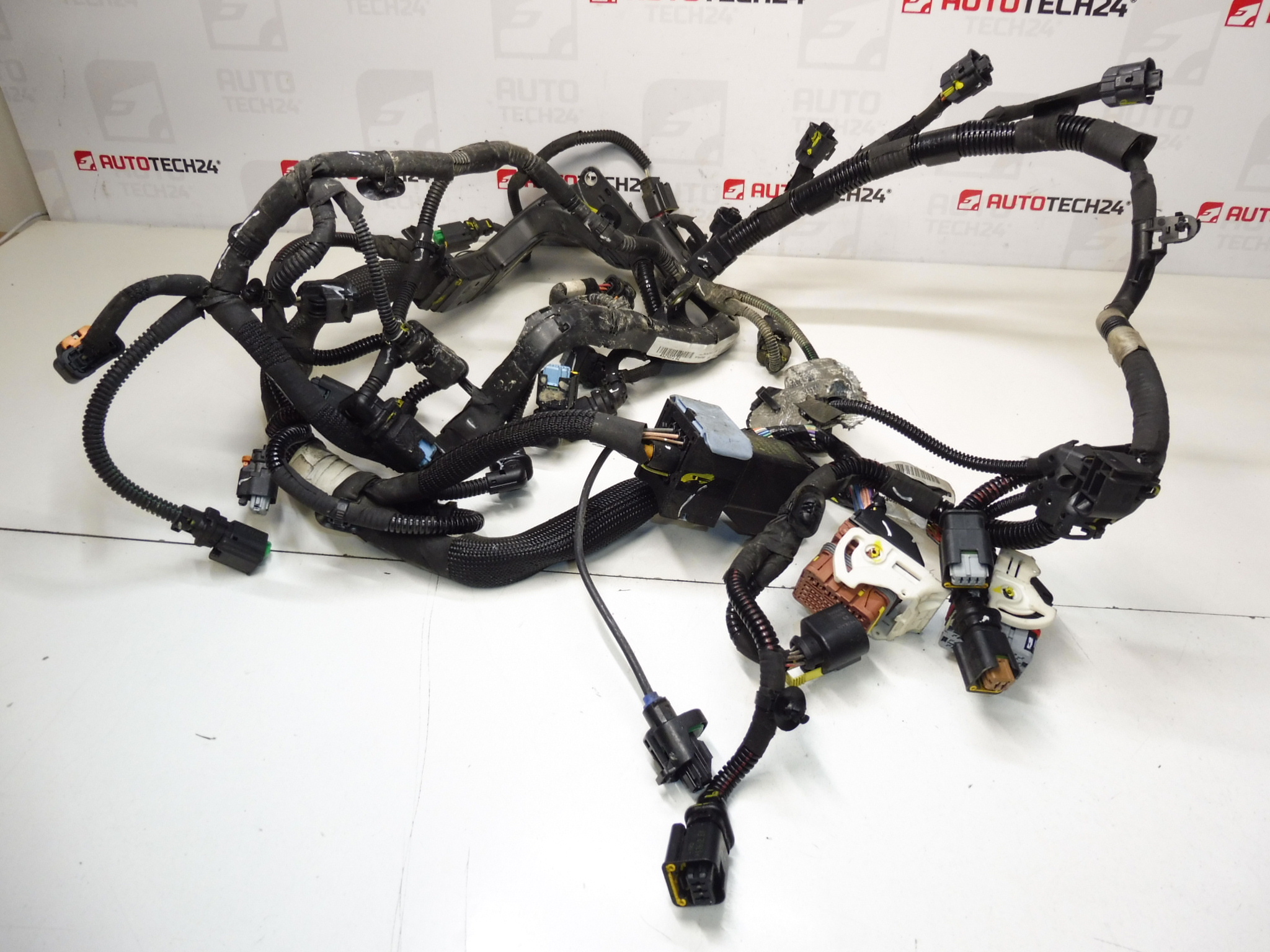 Hauptmotorbaugruppe Citroën Peugeot 1.6 HDI 9803029180 9678305680