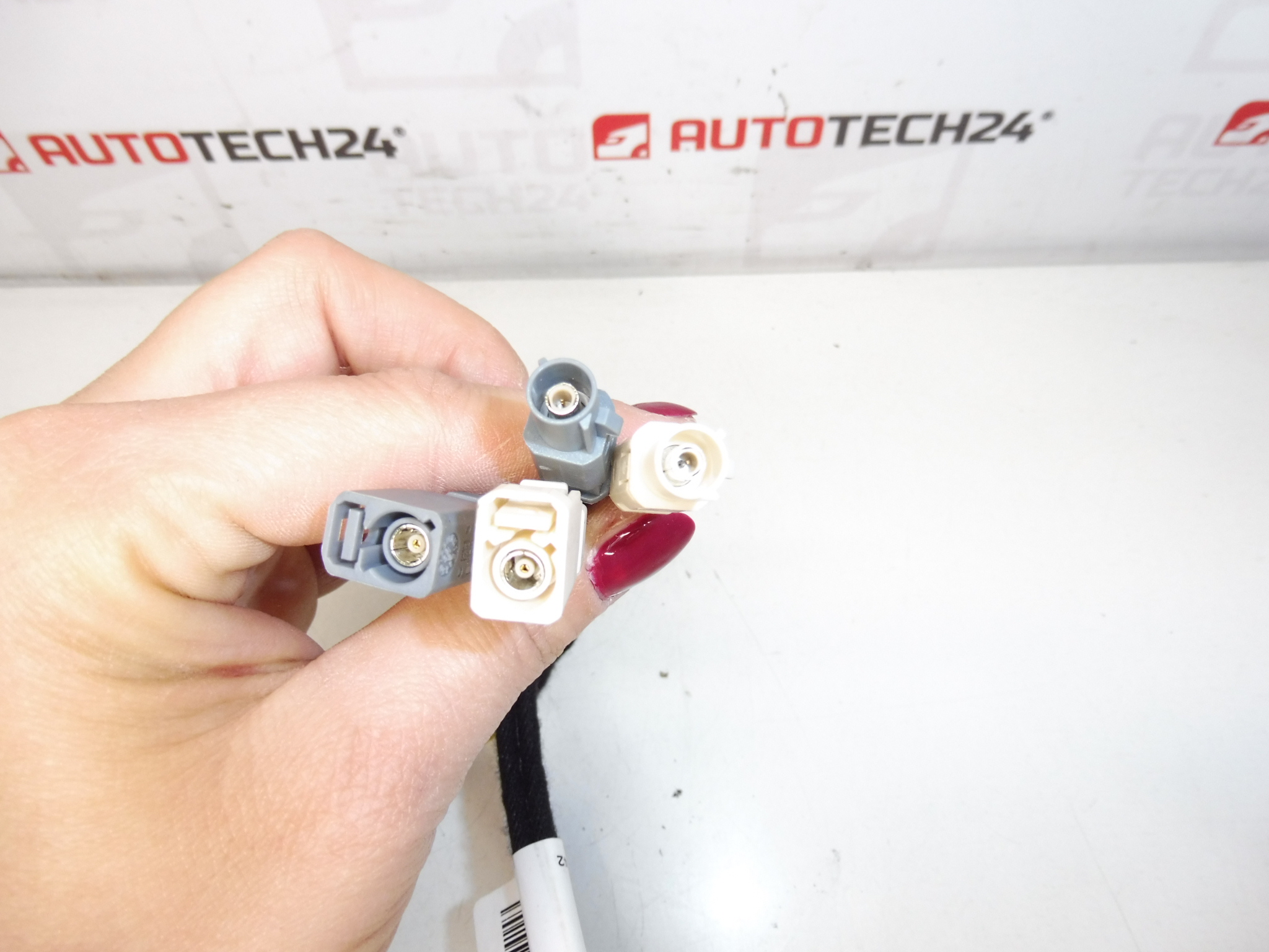 Antennenkabelbaum Citroën C4 II B7 und DS4 9675654480 6587C8