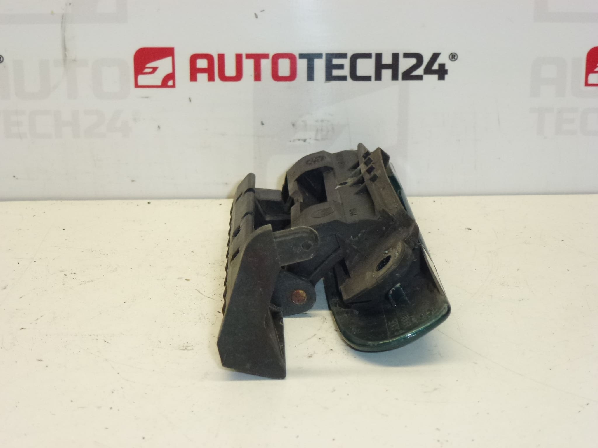 Türgriff vorne links Citroën Xsara grünmetallic 9101N2