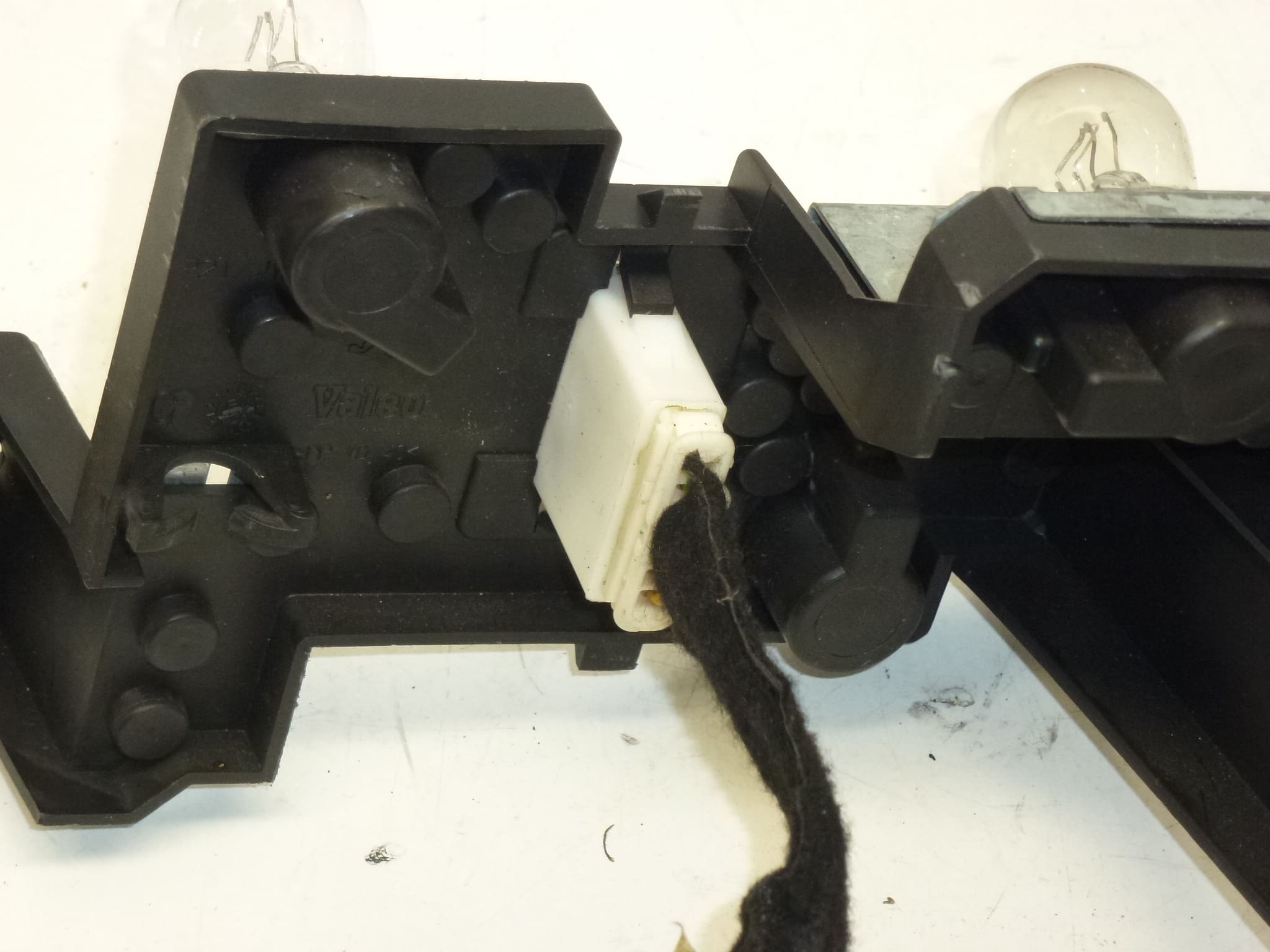 Steckdose mit Verkabelung Heckleuchte links Peugeot 407 Limousine 6350GE