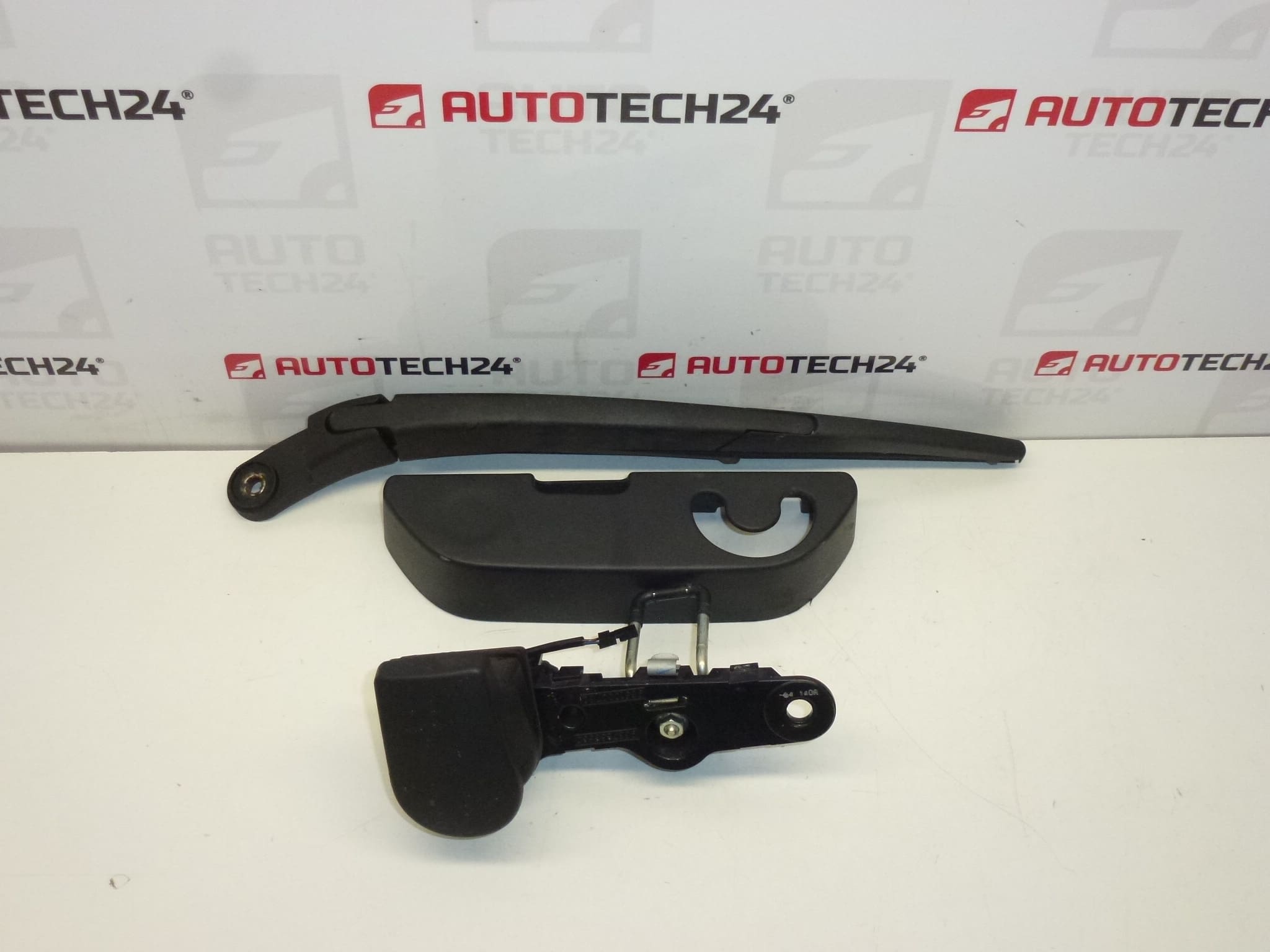 Heckwischerwerk Peugeot 407 SW 9651000780 6405Z1