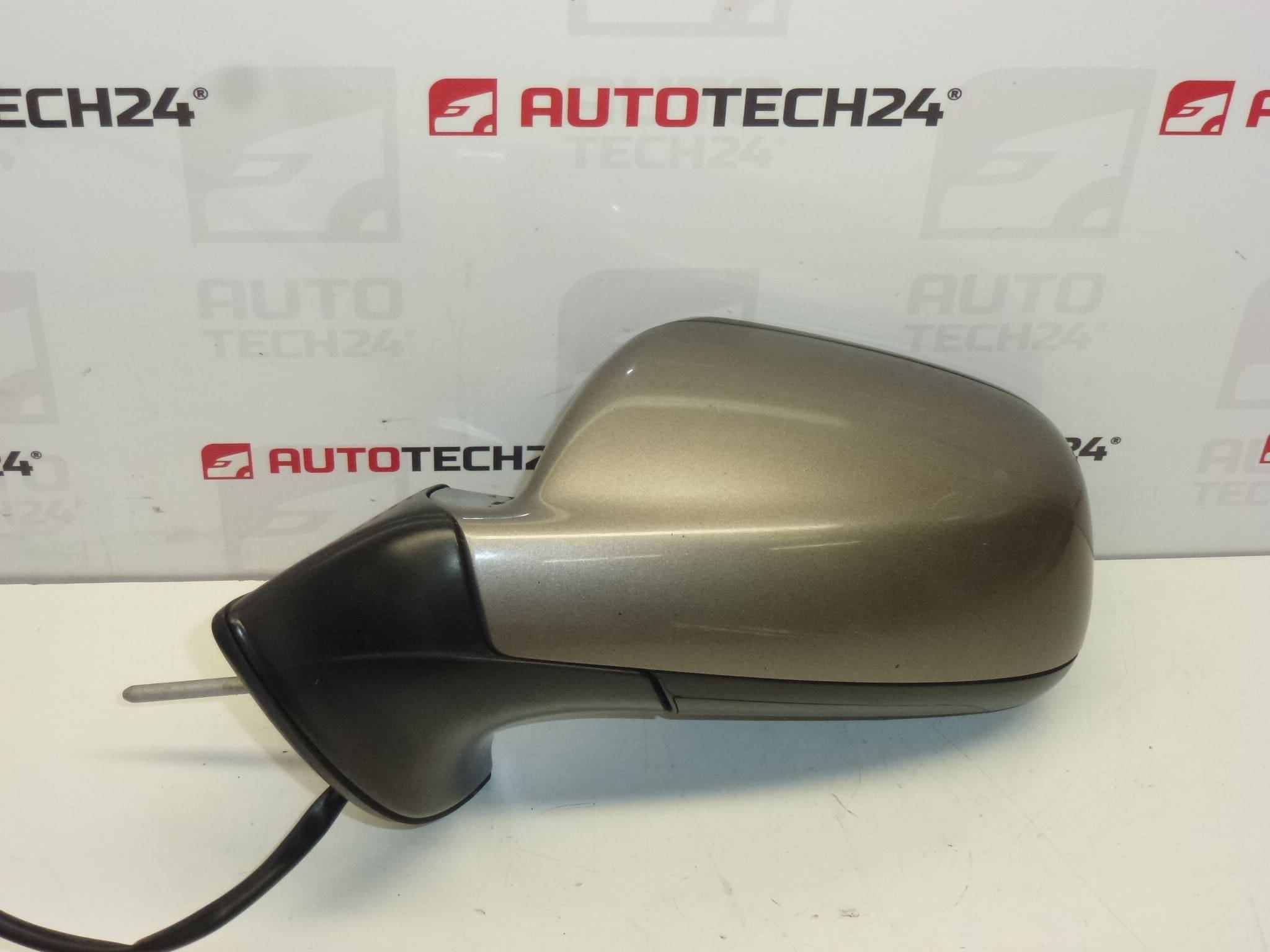 Rückspiegel links KDAC Peugeot 407 8149VF