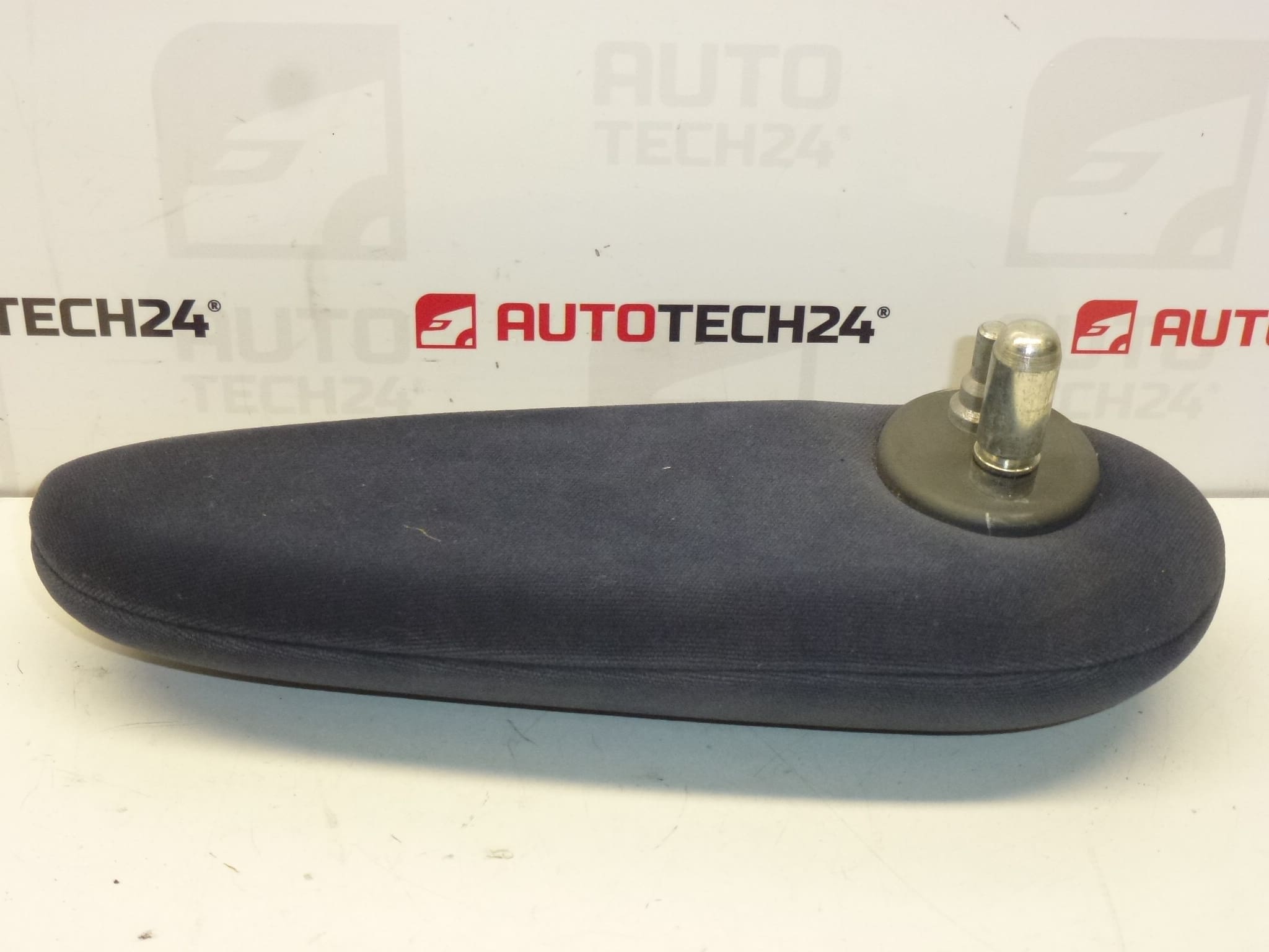 Citroën Peugeot 8830HQ Armlehne links