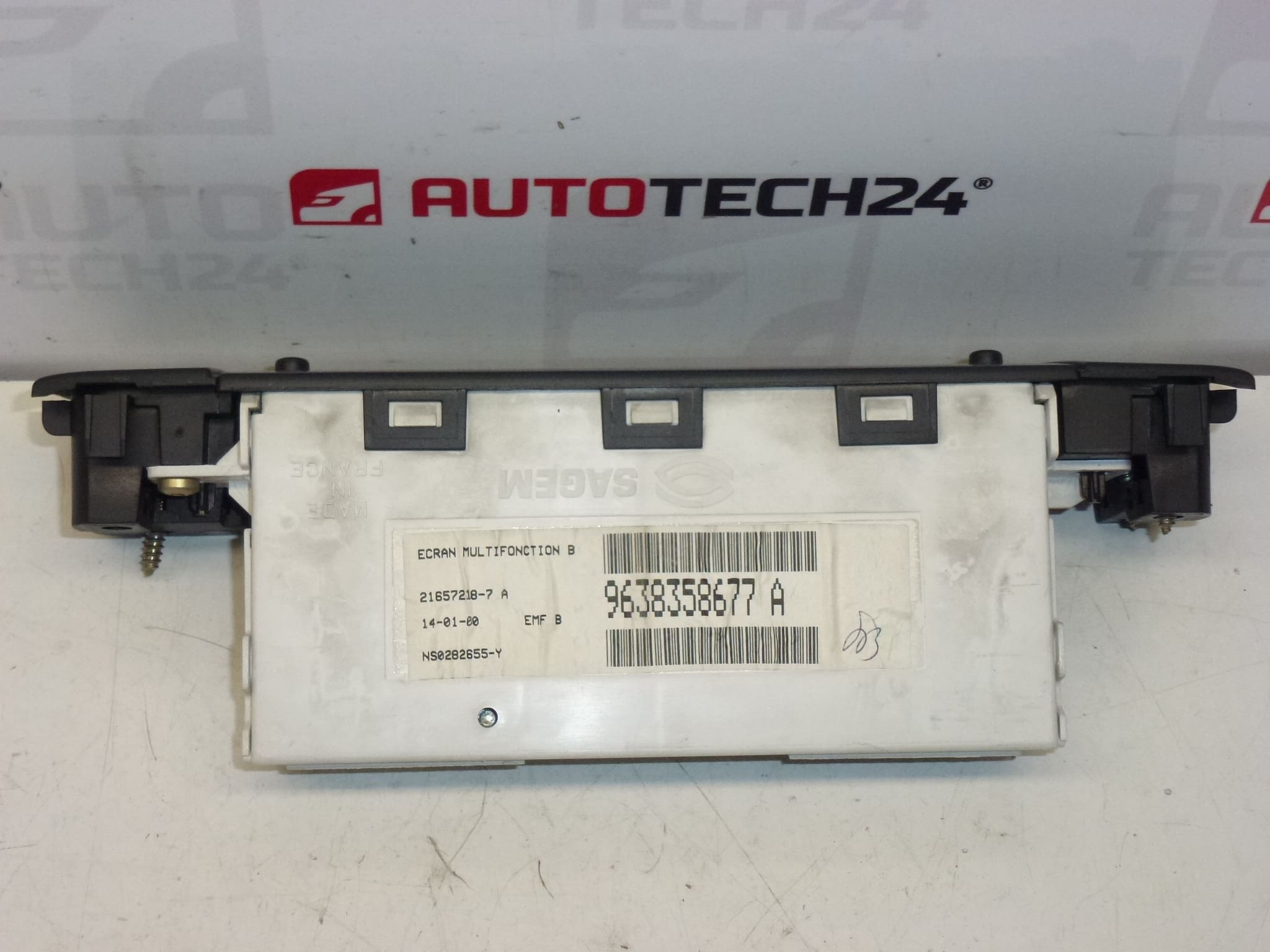 Radio- und Computerdisplay Peugeot 406 9638358677 6155P8