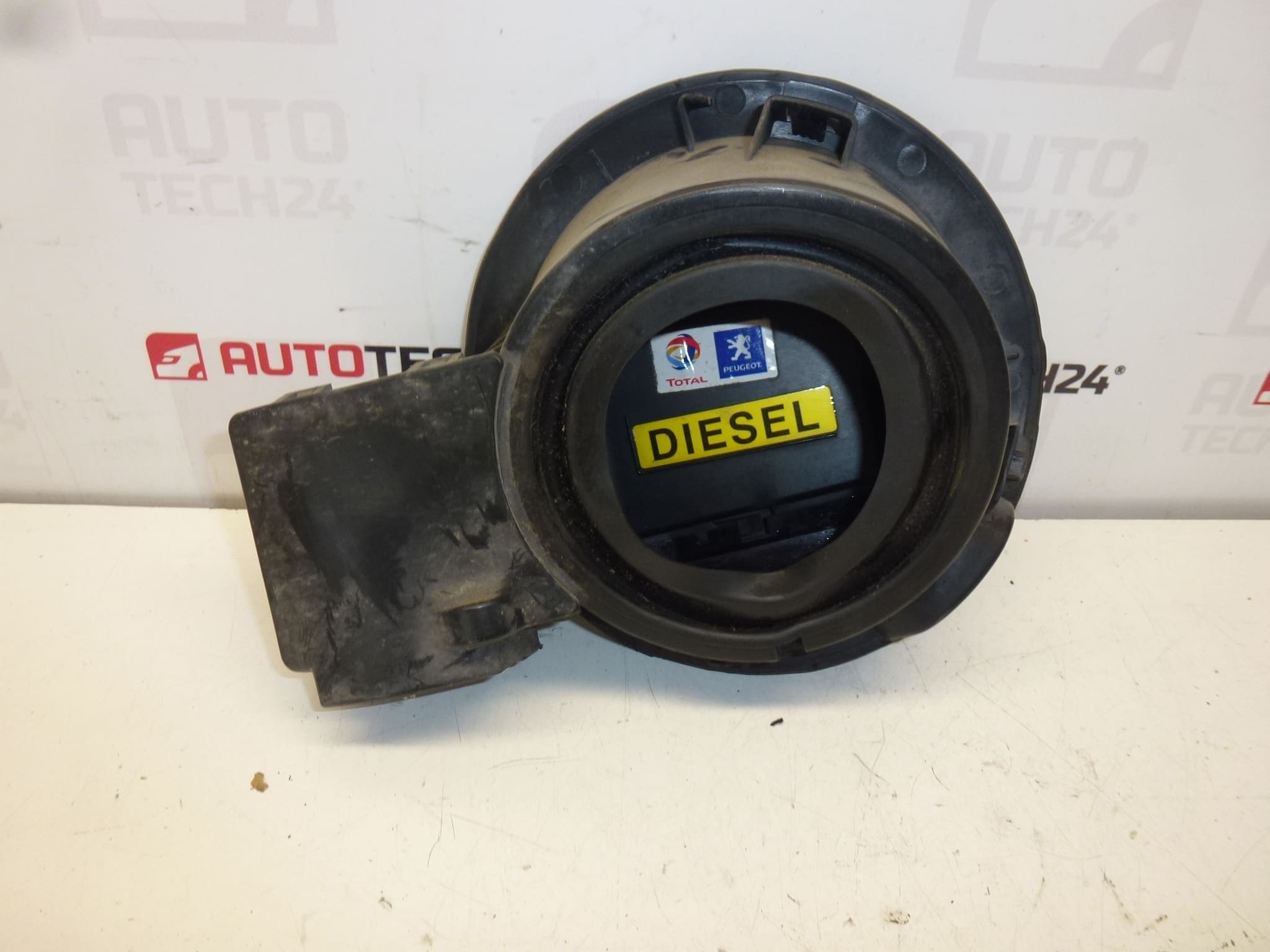 Tankdeckel KTVD Peugeot 308 1517G5 1518C9
