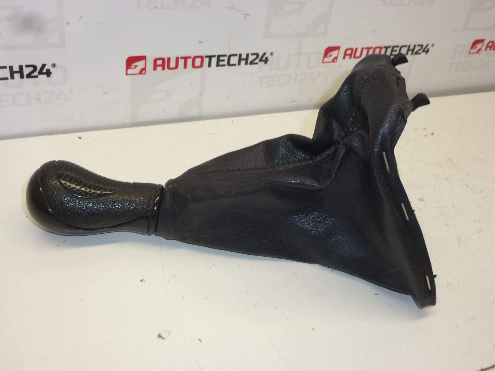 Schalthebel mit Manschette Citroën Xsara 2403Y8 758917