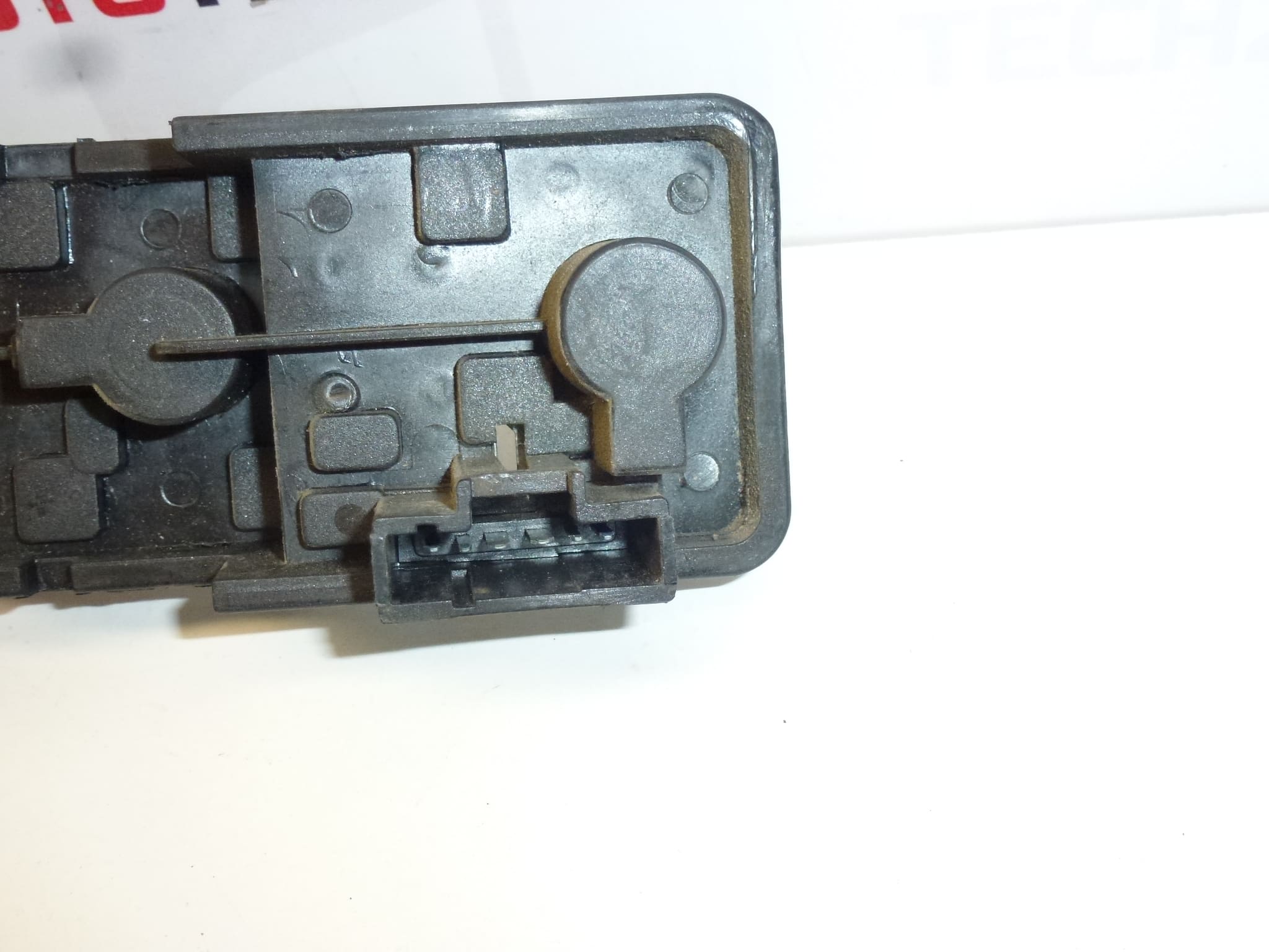 Sockel linke Rückleuchte Citroën Xsara Picasso 6350N0 6350T2