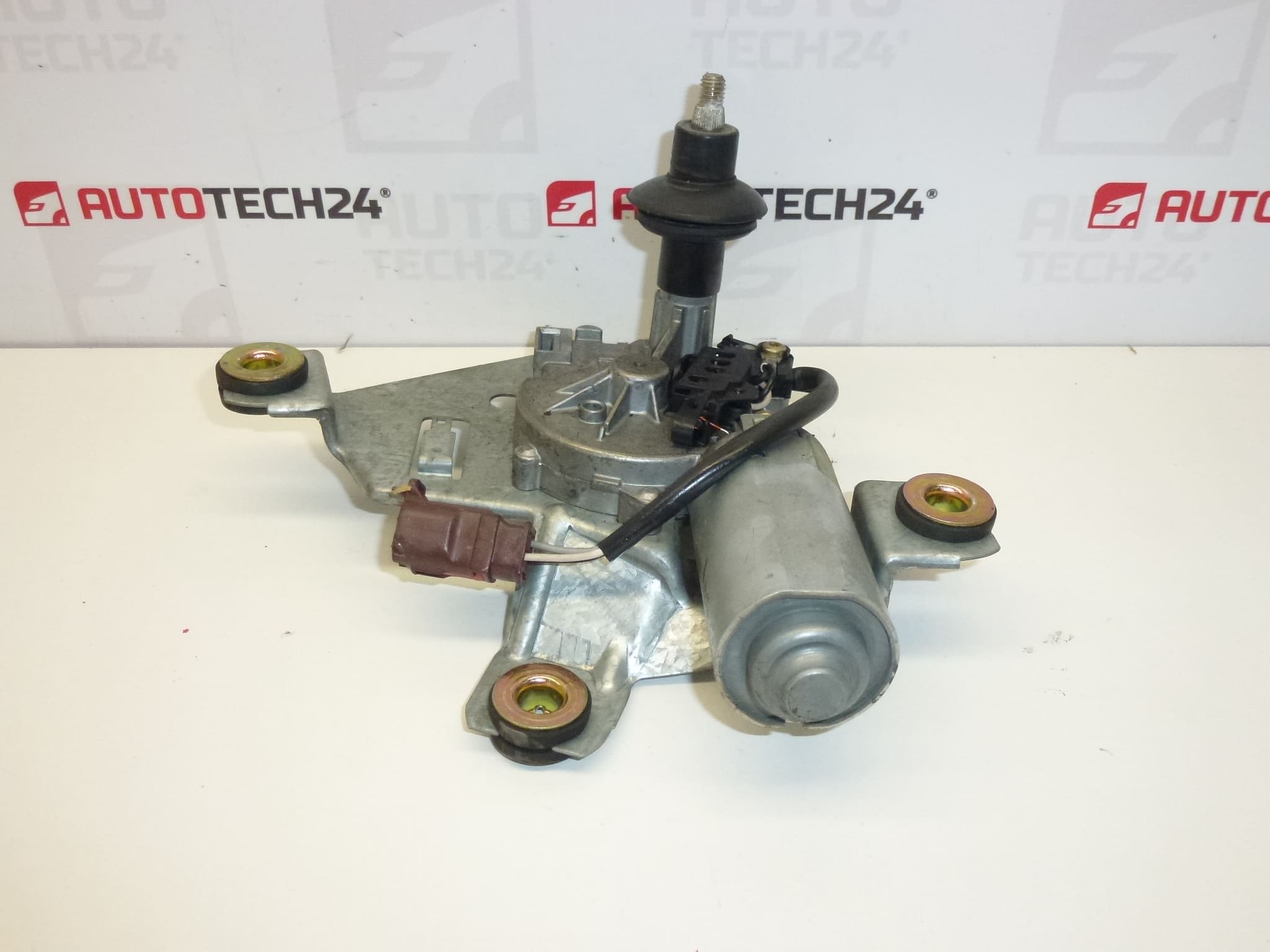 Heckwischermotor Peugeot 406 Kombi 0390201556 6405G3