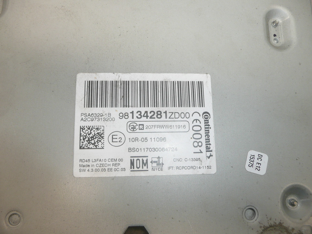 Citroën C-ELYSEE Peugeot 301 98134281ZD00 Autoradio