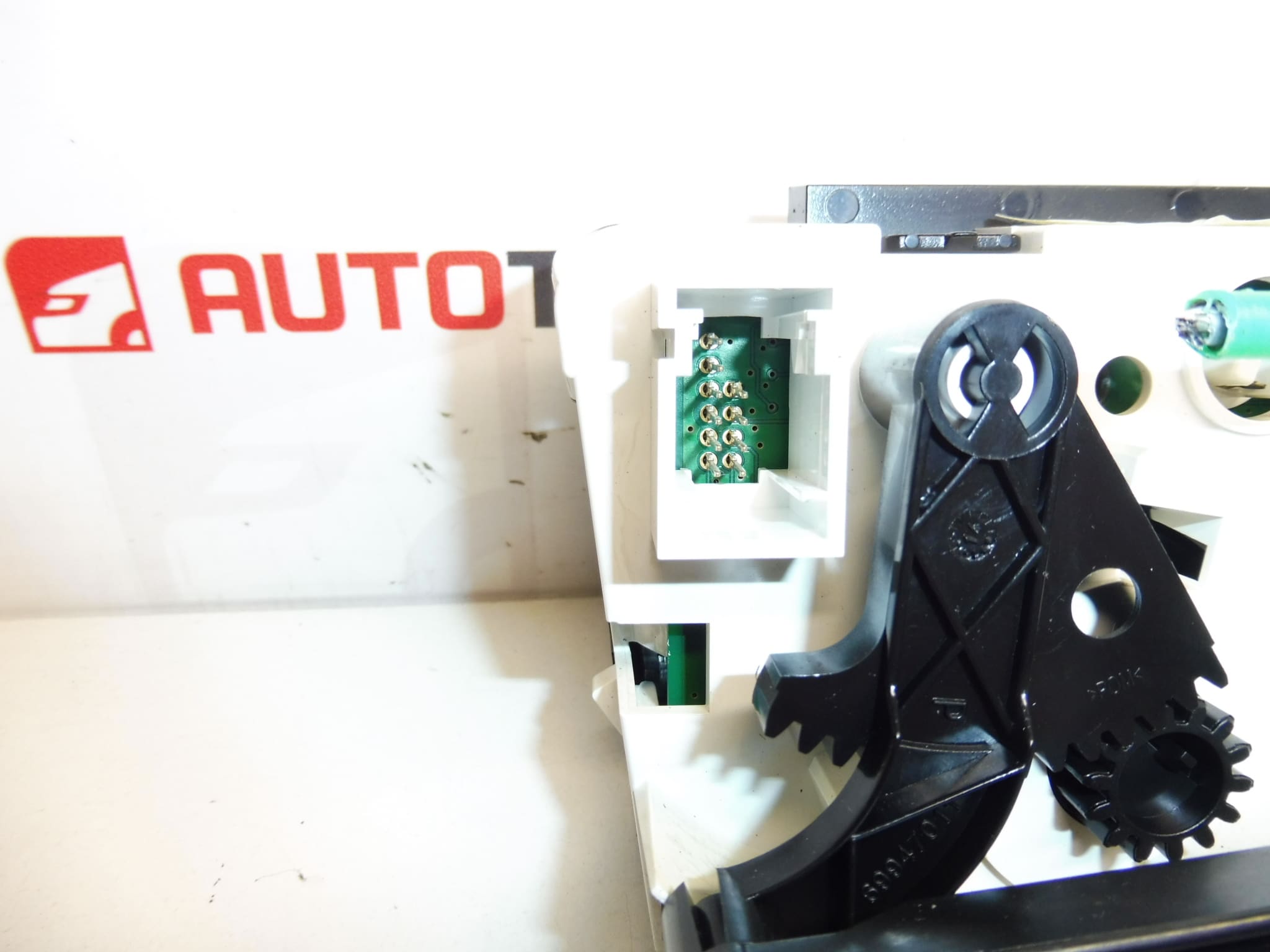 Heizungs- und Klimaanlagensteuerung Citroën C3 Picasso T1001394S 6452N0 – Bild 2