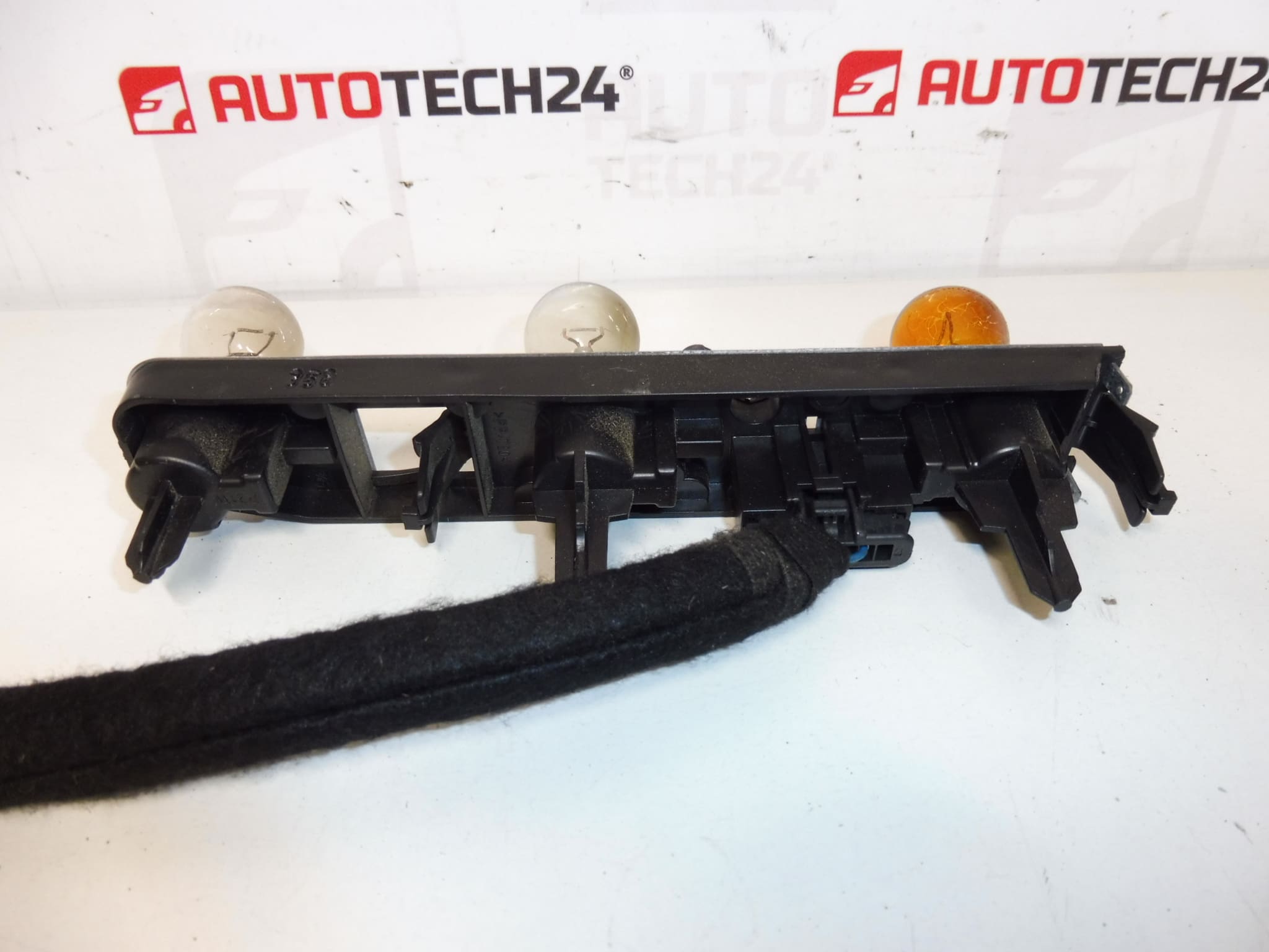 Halter für Rücklicht rechts hinten Citroën C4 Grand Picasso 6351AC – Bild 2