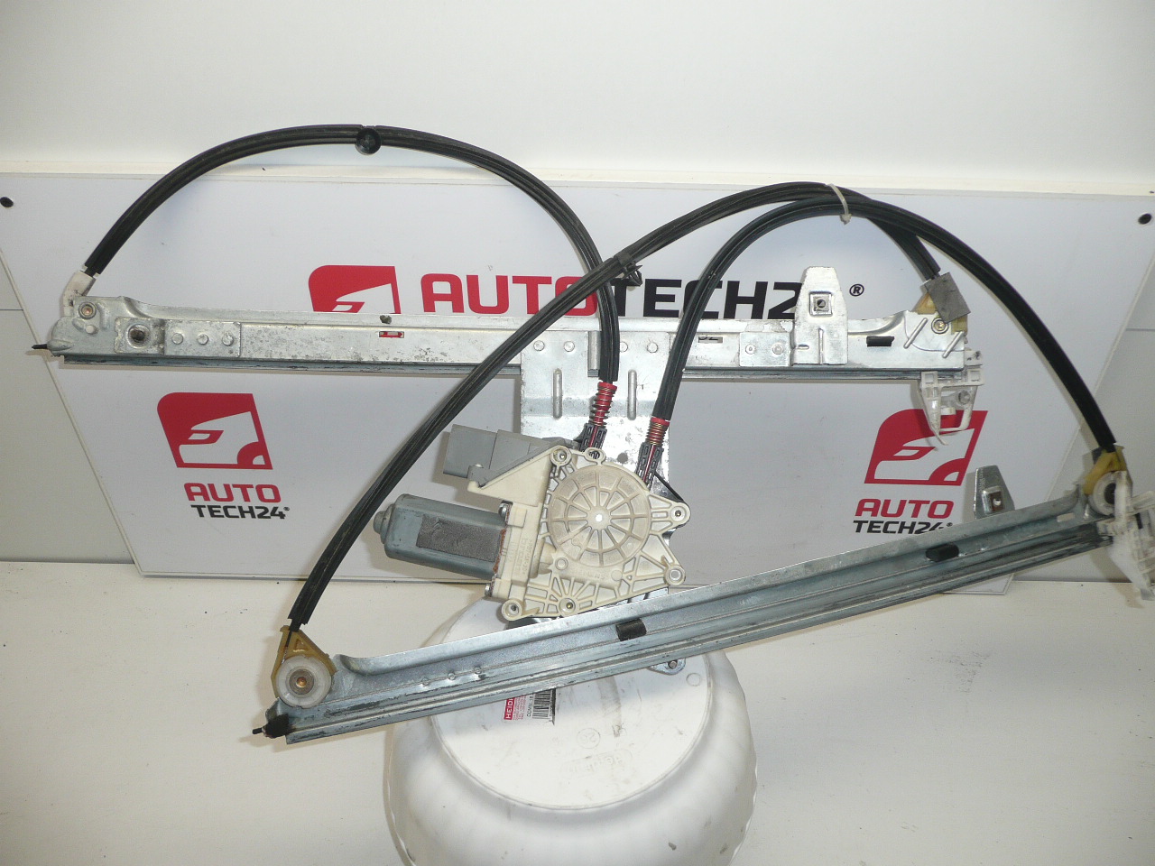 Links vorne Abzieher Citroën Xsara Picasso 9221G2