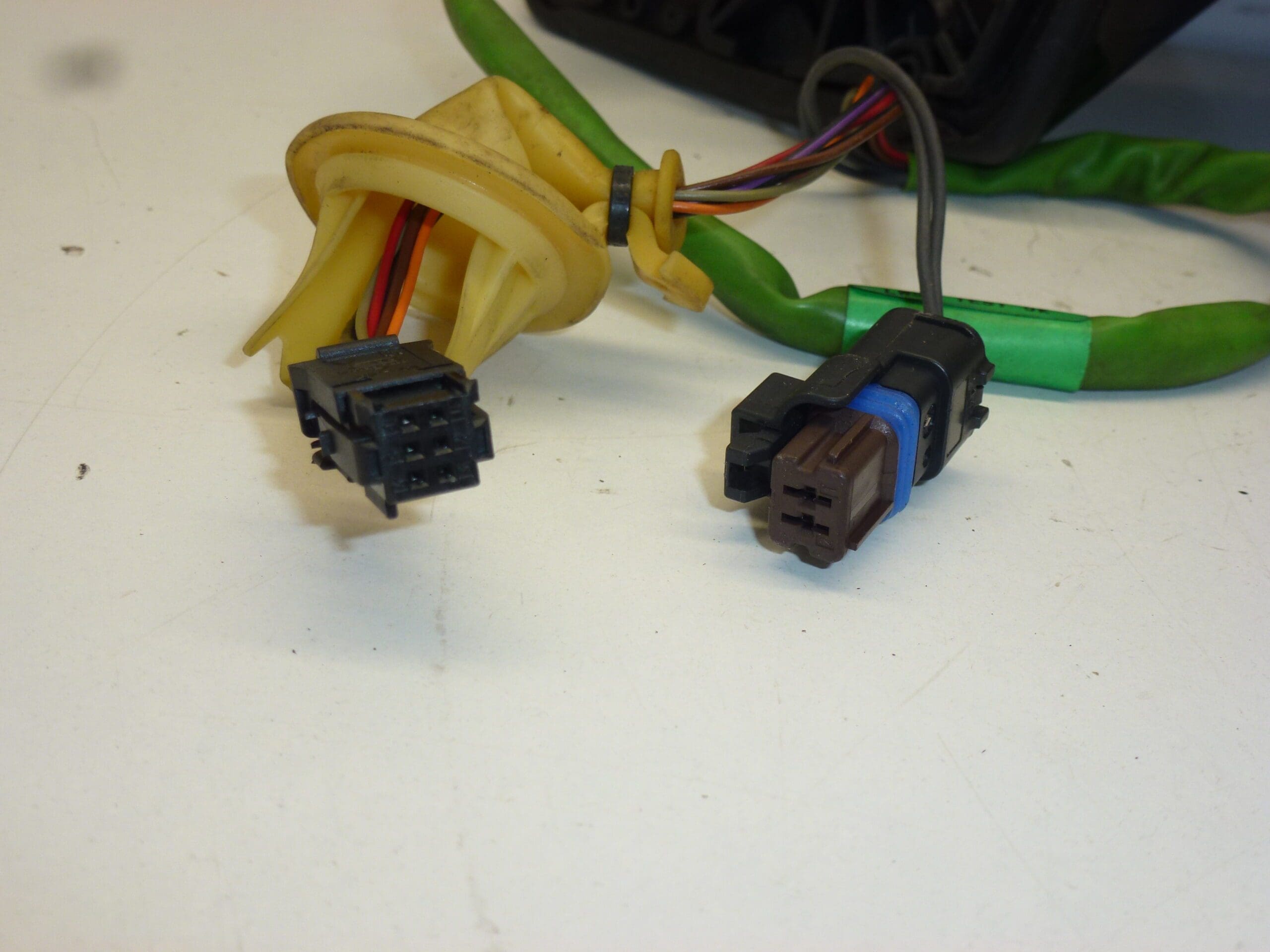 Rechter Außenspiegel Peugeot 308 KTVD 8153NC – Bild 2