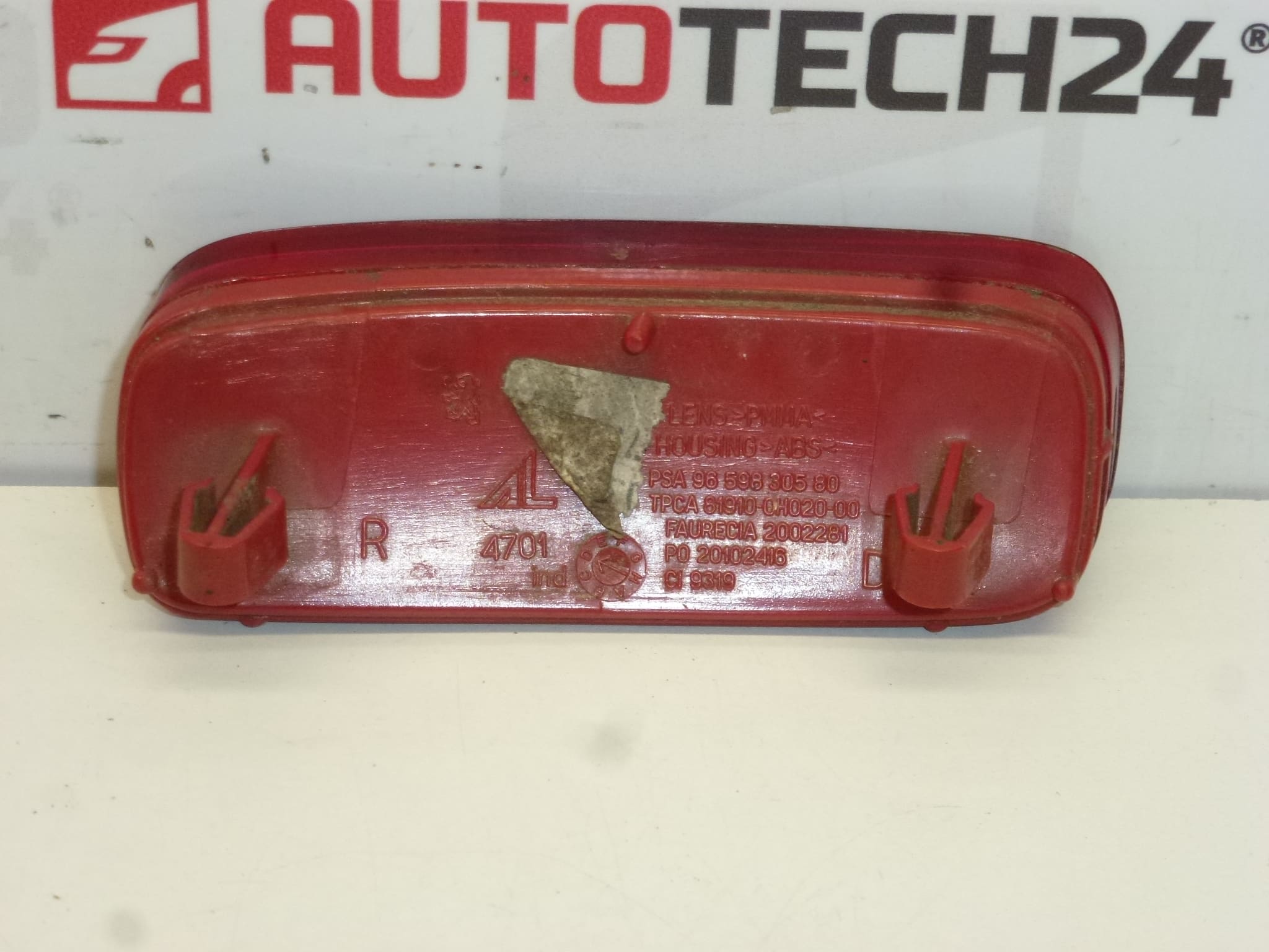 Rechtsrückstrahler Citroën C1 Peugeot 107 9659830580 – Bild 2