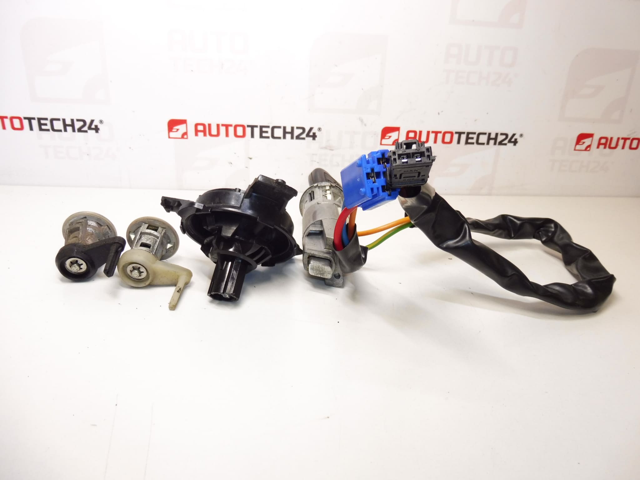 Schloss-Set für Peugeot 206/206+ mit 1 Schlüssel, 4162NR/4162EZ – Bild 2