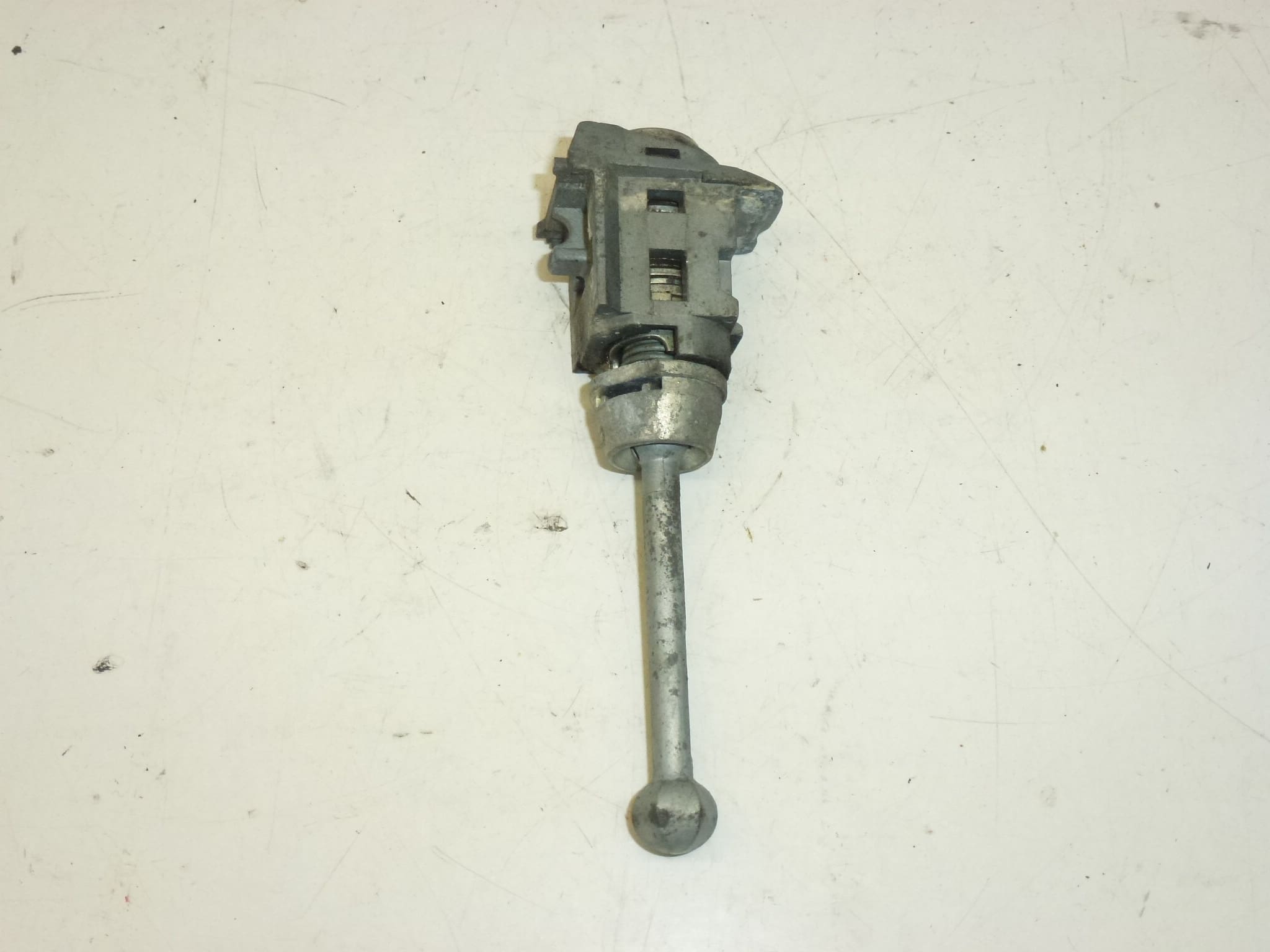 Schlosssatz plus zwei Schlüssel Peugeot 207 4162KF 4162NV – Bild 2