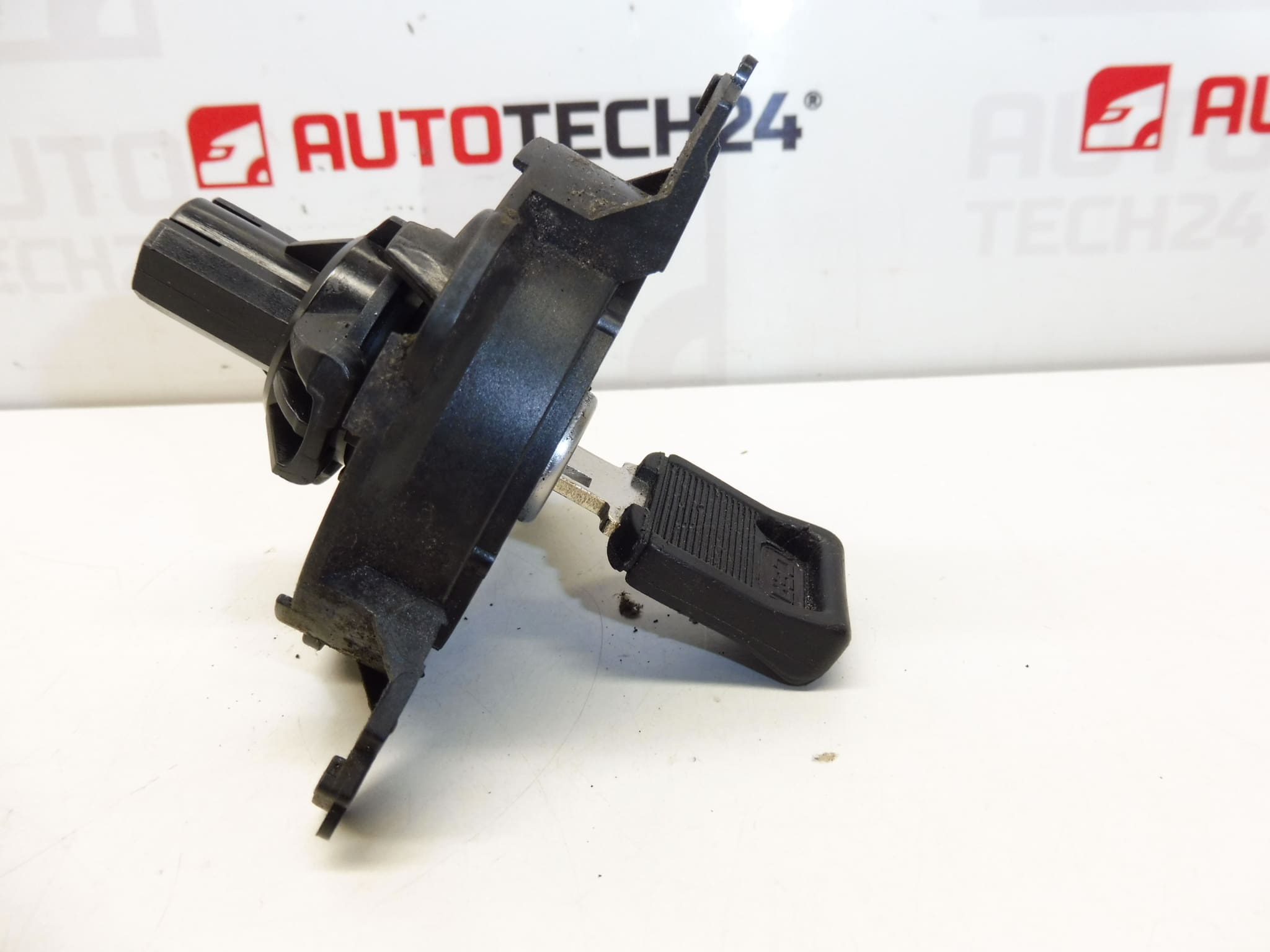 Tankdeckel + 1 Schlüssel Peugeot 206 – Bild 2