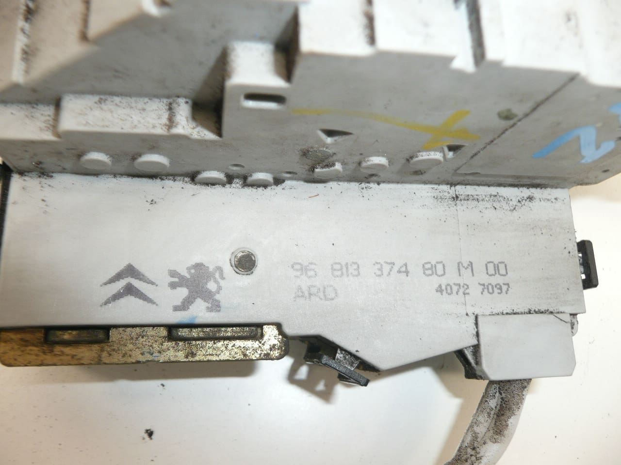 Schloss für die rechten Türen Peugeot 407 9681337480 9138N8 – Bild 2