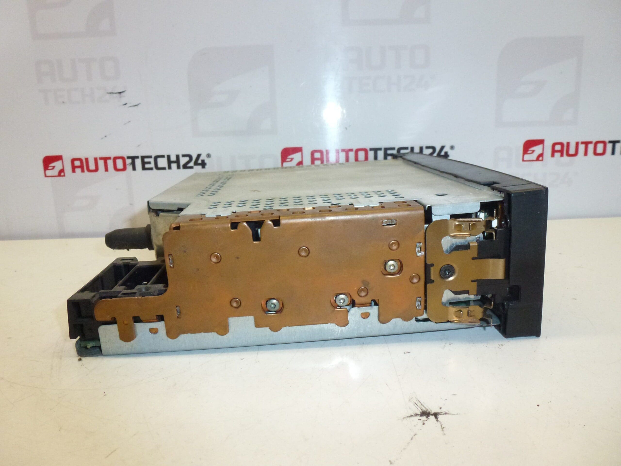 Autoradio mit CD für Citroën und Peugeot 96489417XT00 96489417XT – Bild 2