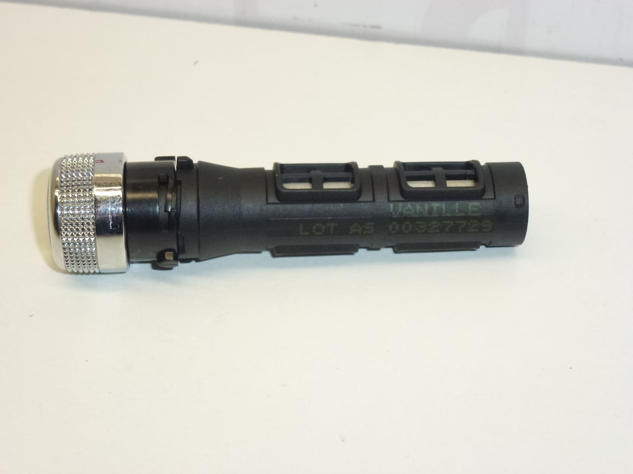 Dufttaste Citroën C3 C4 Picasso 824435 8244E5 – Bild 2