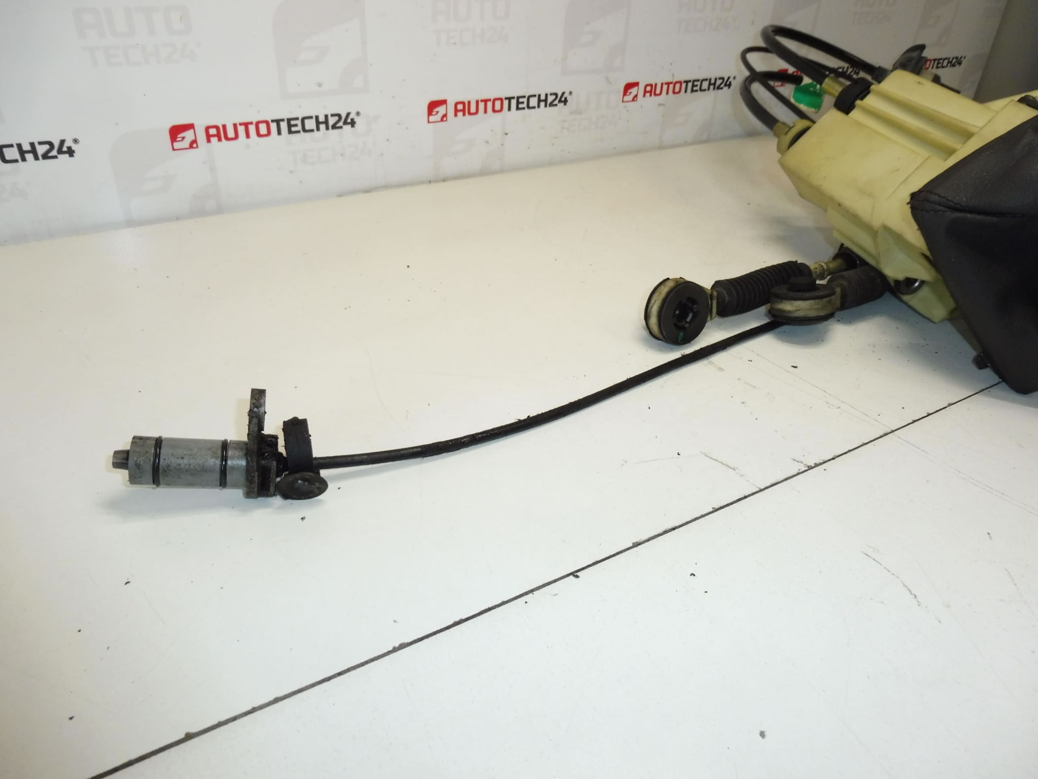 Schaltkulisse und Schaltzüge 6-Gang Citroën Peugeot 2400P7 2444X8 241059 – Bild 2