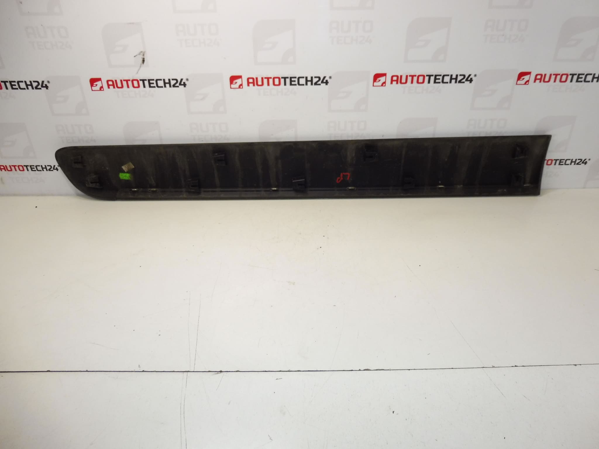 Leiste der vorderen linken Tür Citroën C3 Picasso 9686338277 8545HL – Bild 2